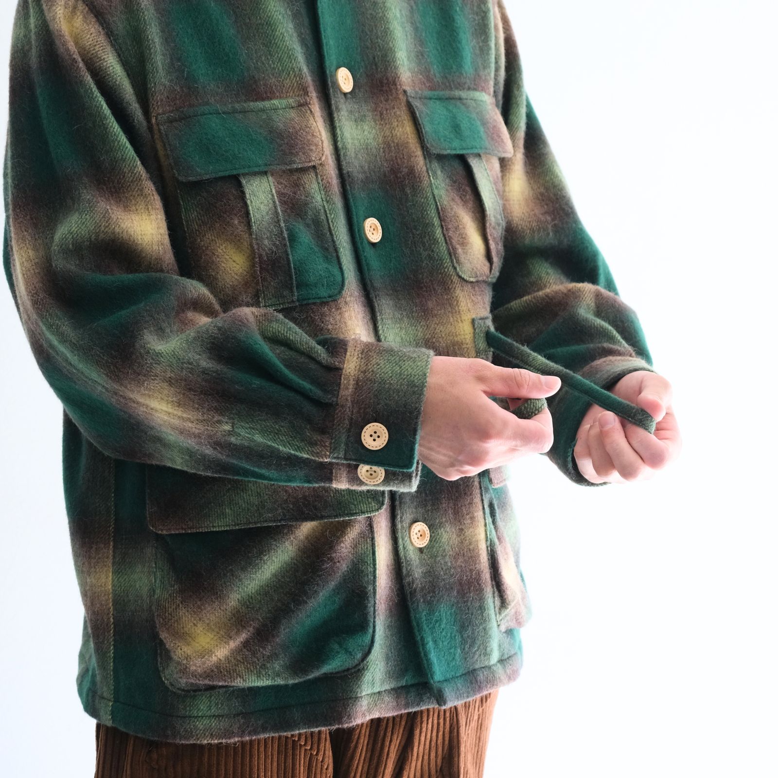 【残り1点】SHAGGY WOOL CHECK SAFARI JACKET（GREEN）