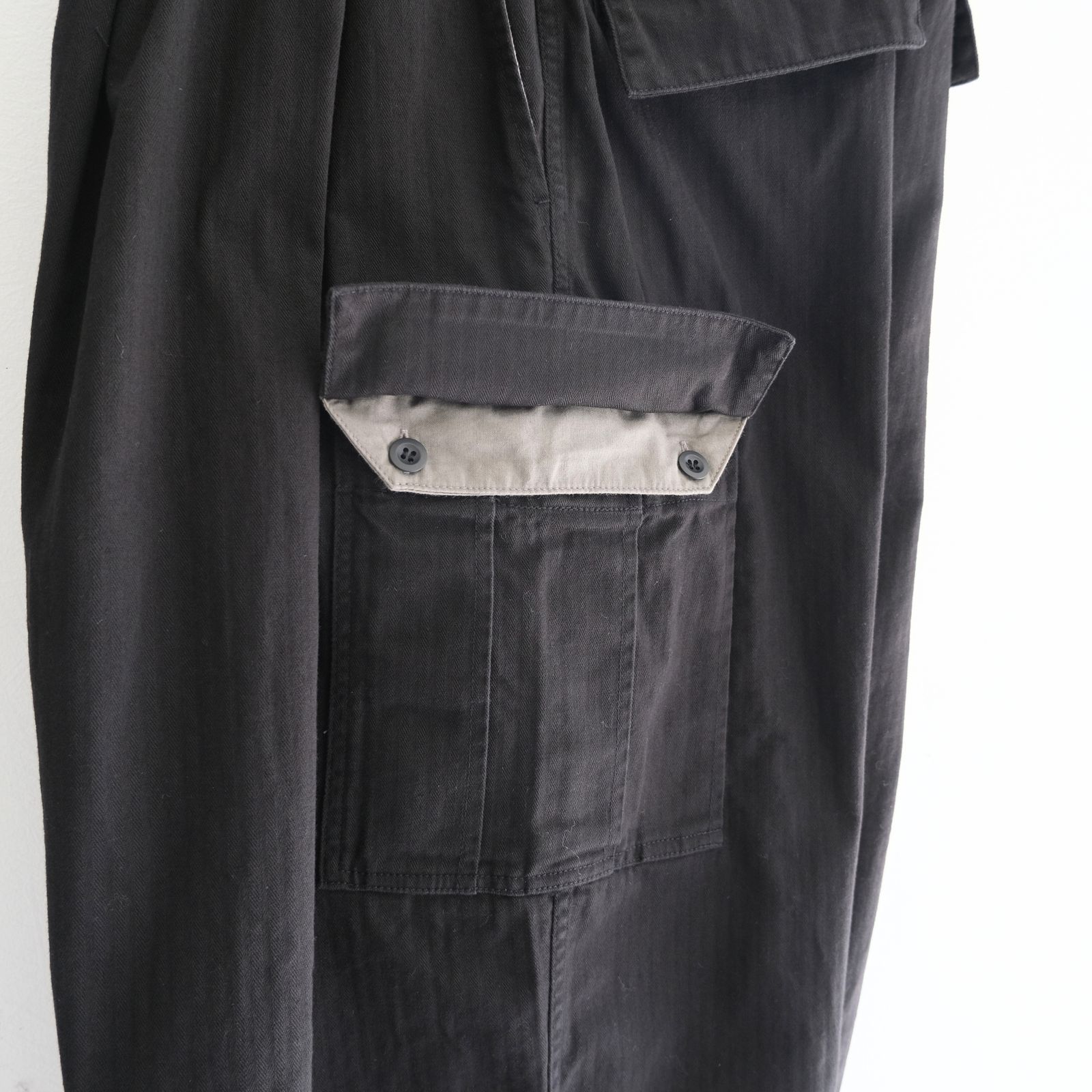 Herringbone 6-Pocket Pants / パンツ / カーゴパンツ / ヘリンボーン / BLACK