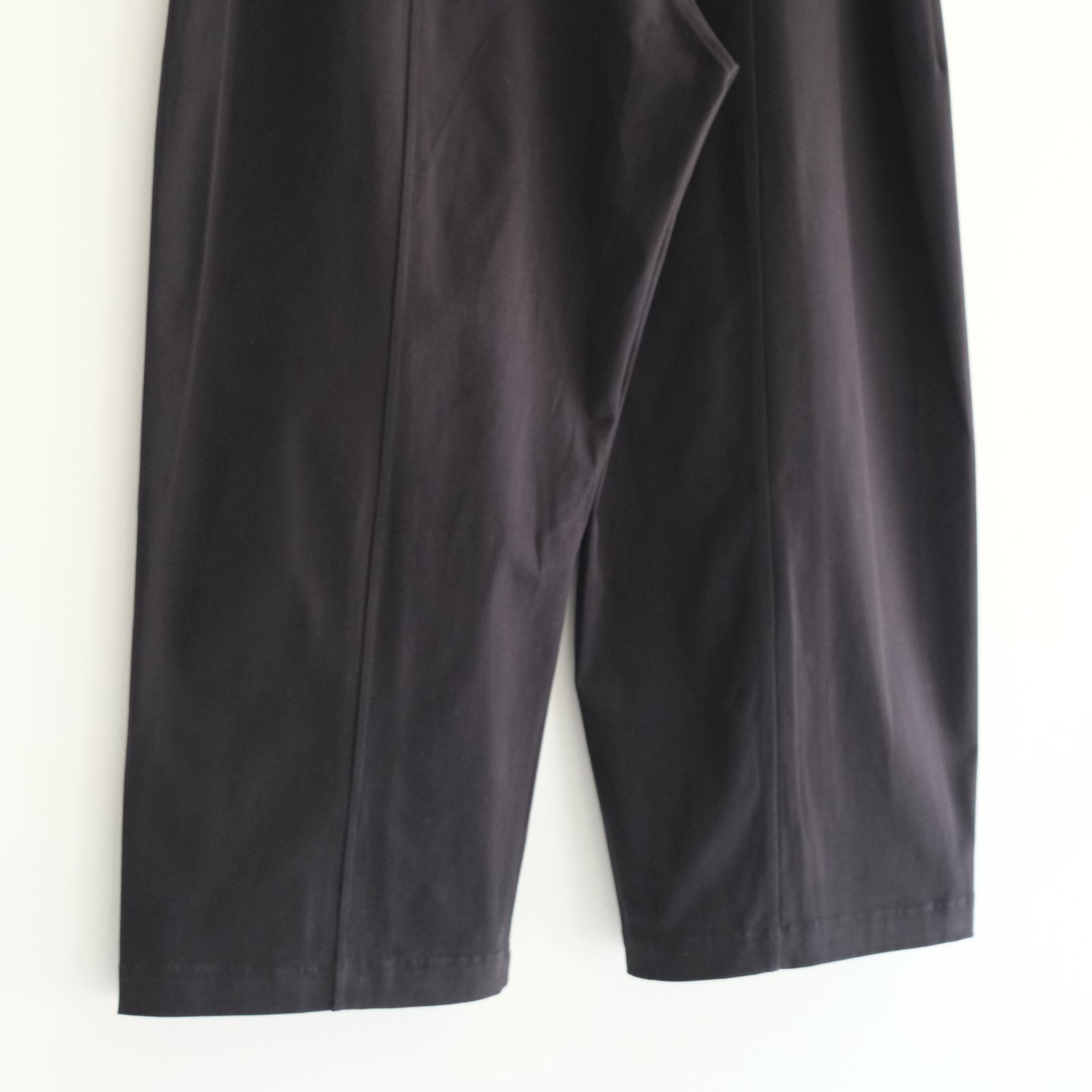 WELT TROUSER / ワイドストレート / ボトムス / BLACK
