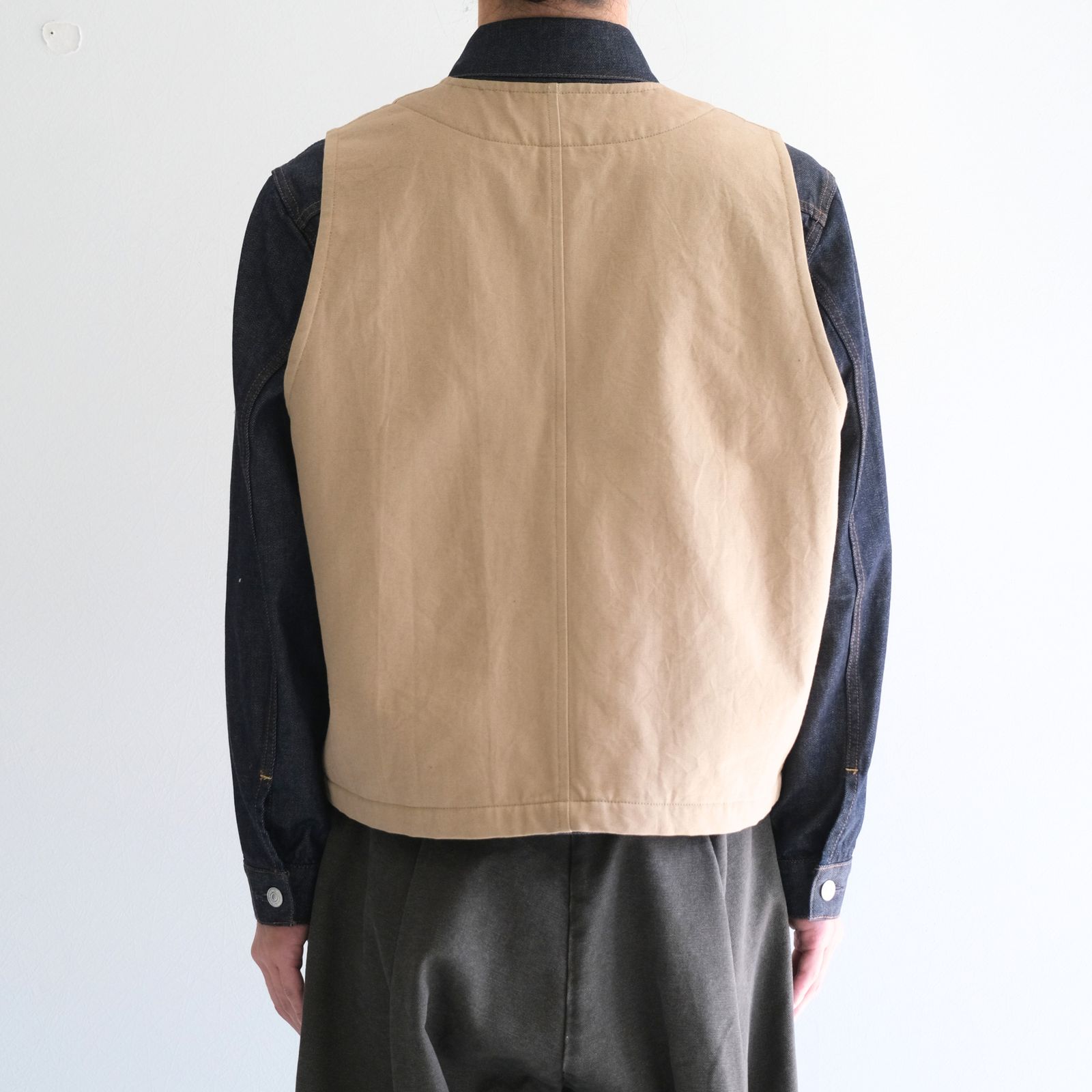 【残り1点】WORK VEST - Duck / Native Border Knit Lining -（Beige）
