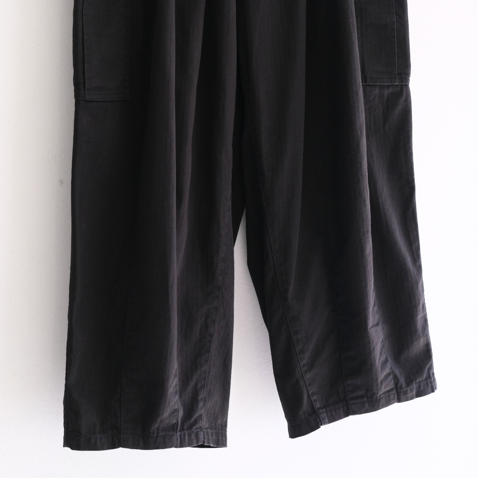 Herringbone 6-Pocket Pants / パンツ / カーゴパンツ / ヘリンボーン / BLACK