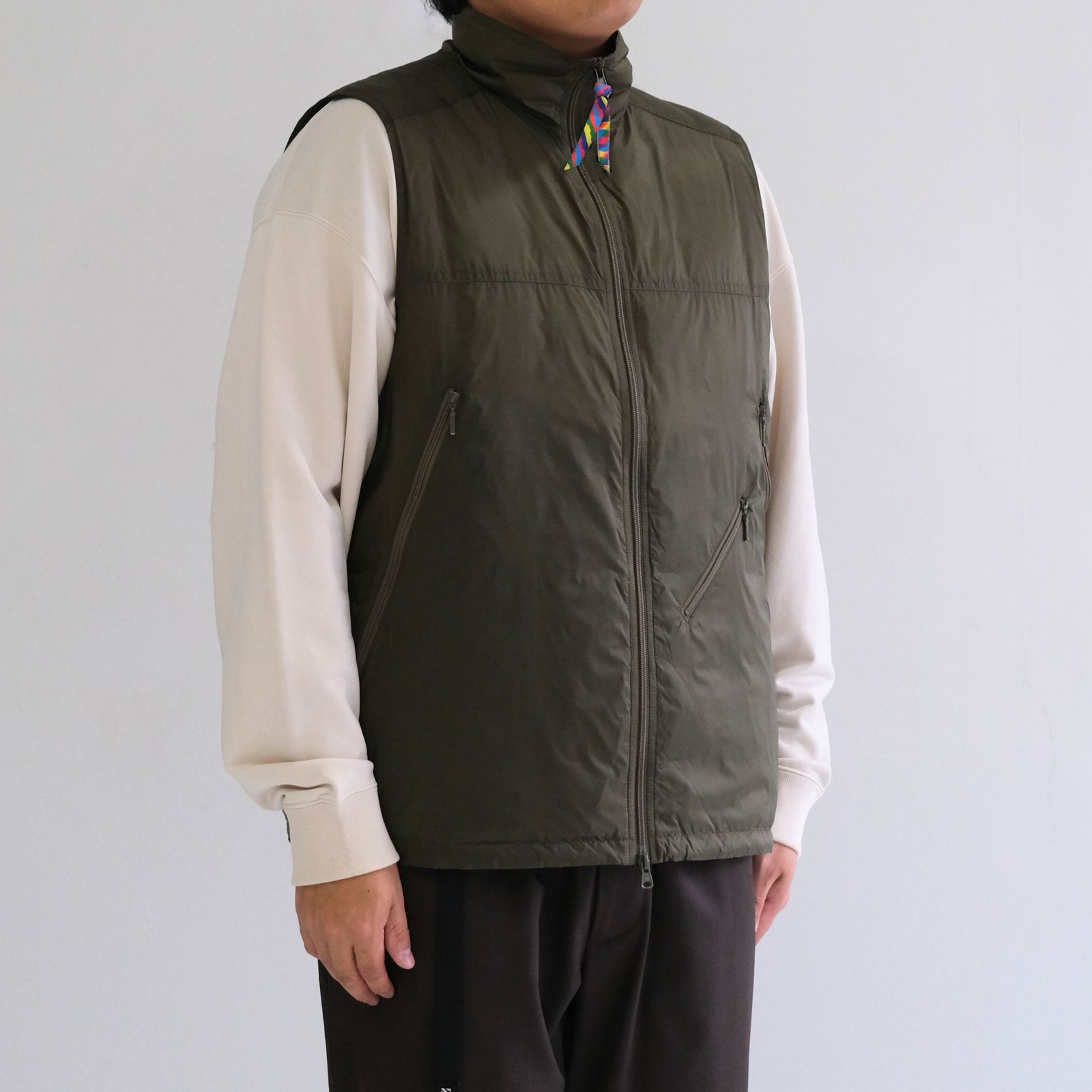 LIGHT DOWN VEST is-ness × TAION / ベスト / ダウンベスト / コラボ / KHAKI