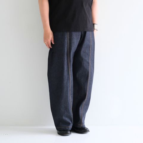 WELT TROUSER RAW DENIM / ワイドストレート / デニム/ ボトムス