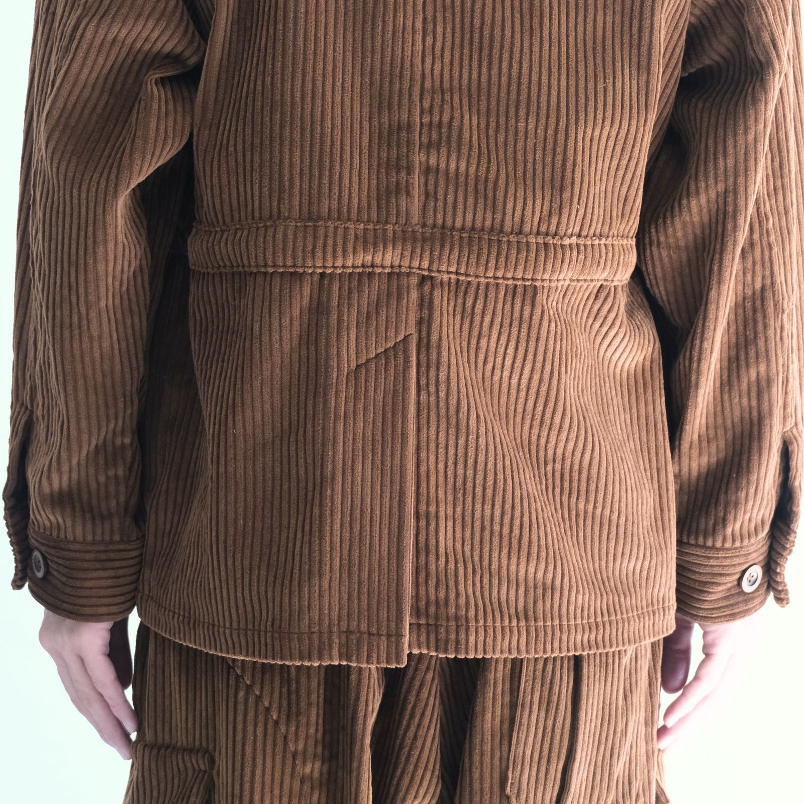 【残り1点】WIDE-WALE CORDUROY SAFARI JACKET（BROWN）