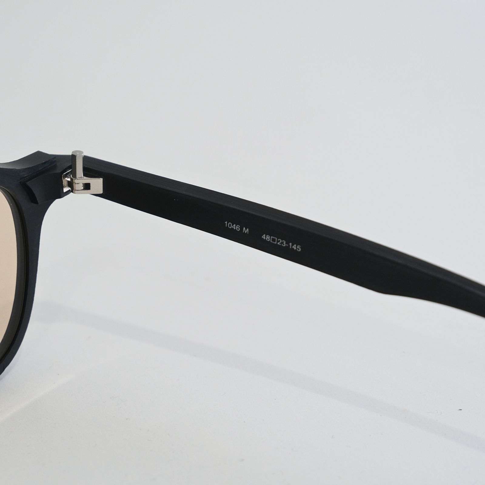 1046SG / BLACK / BEIGE / サングラス / 眼鏡