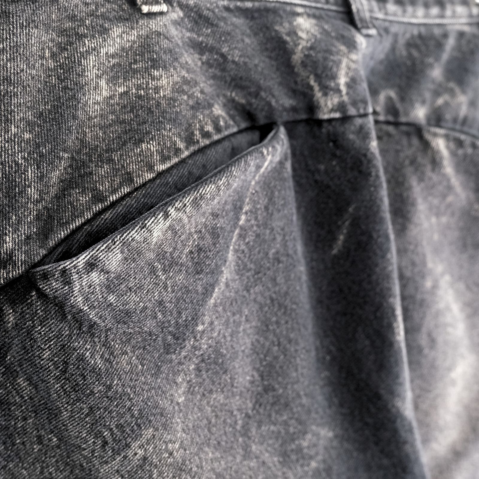 CHEMICAL WASH DENIM PANTS / ケミカルウォッシュデニムパンツ（BLACK）