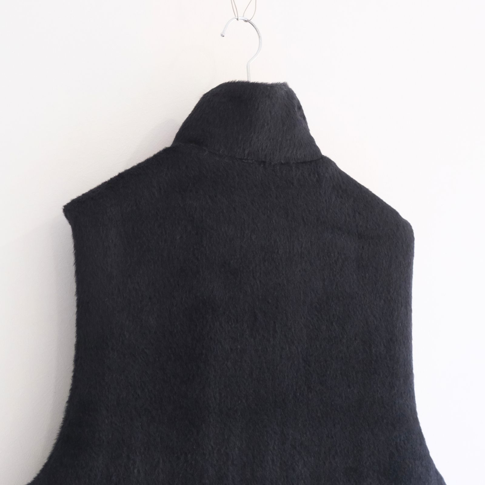 【残り1点】MERELY SURI ALPACA INUIT FUR VEST（BLACK MINK）