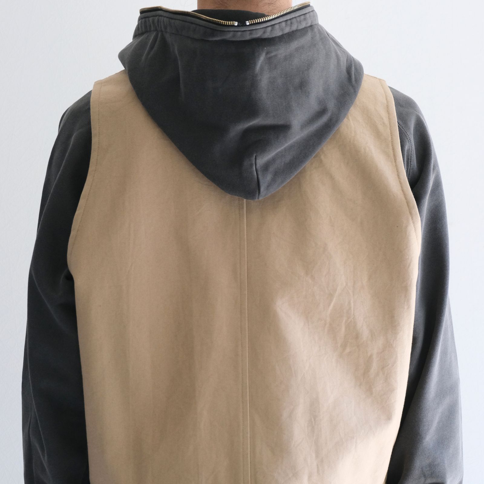 【残り1点】WORK VEST - Duck / Native Border Knit Lining -（Beige）