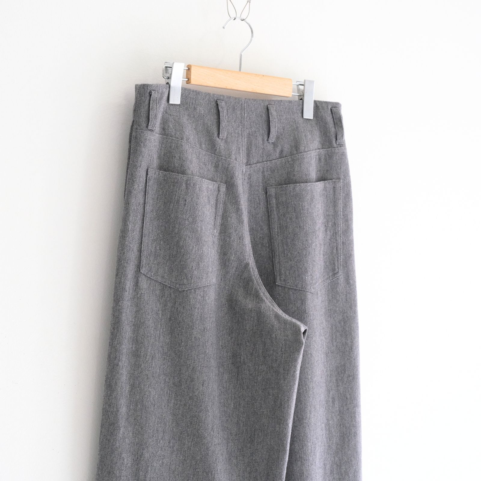 【残り1点】Tucked Wide Trousers / タクト ワイド トラウザー（Gray）