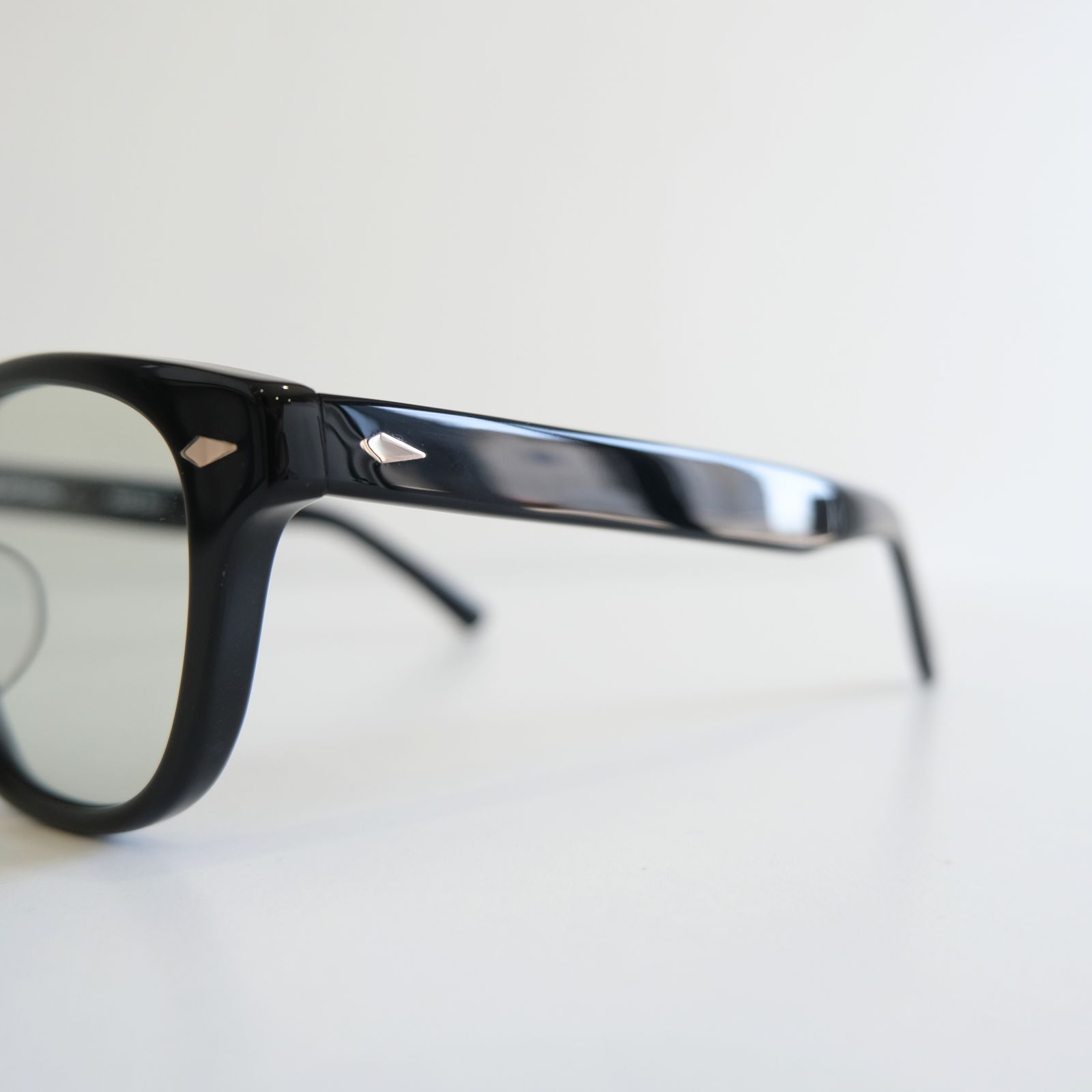 SANSUI #2（GLOSS BLACK × GREY GREEN to D.GREY）