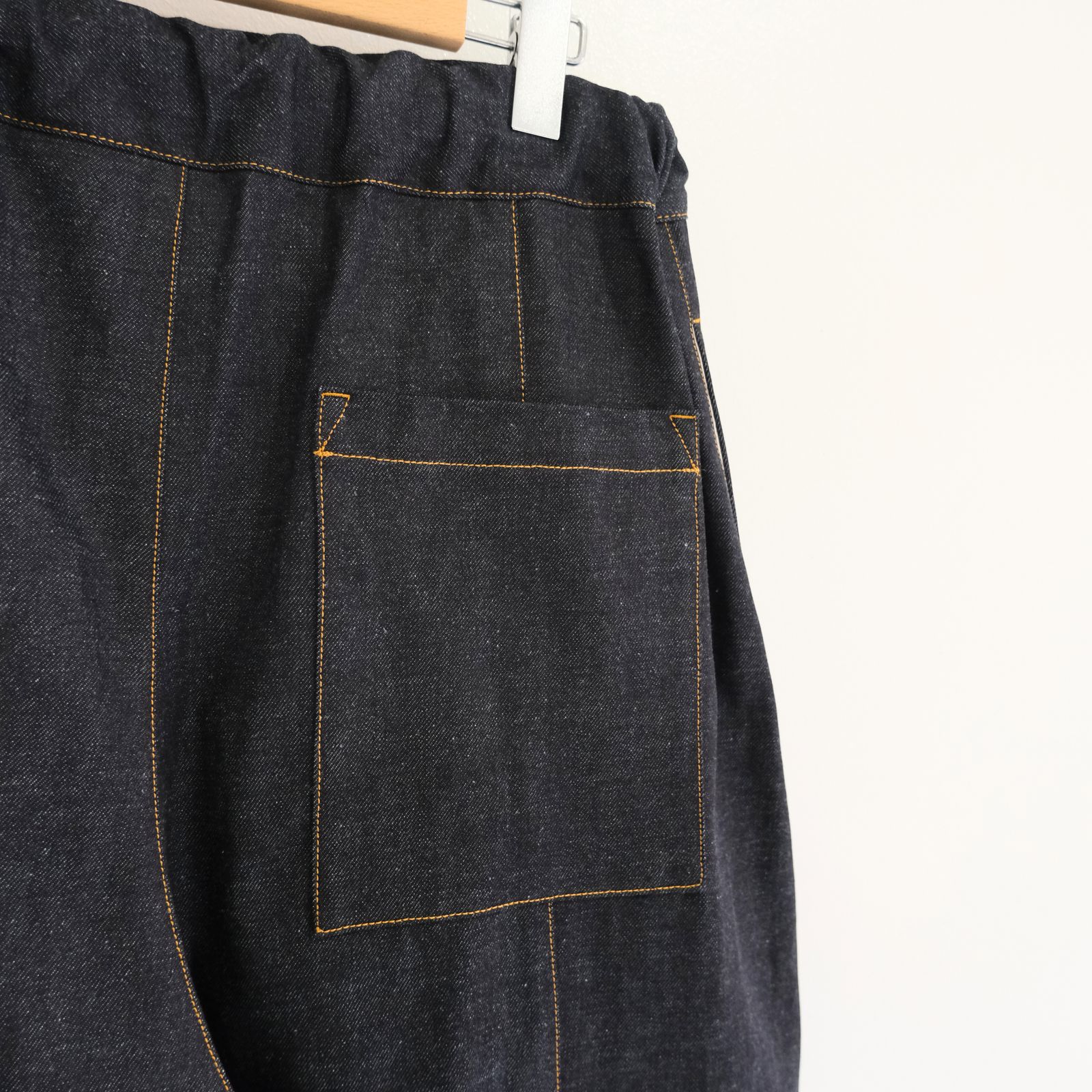 BOX PLEAT TROUSER RAW DENIM/ ボックスプリーツトラウザー / デニム / パンツ / ボトムス / RAW INDIGO