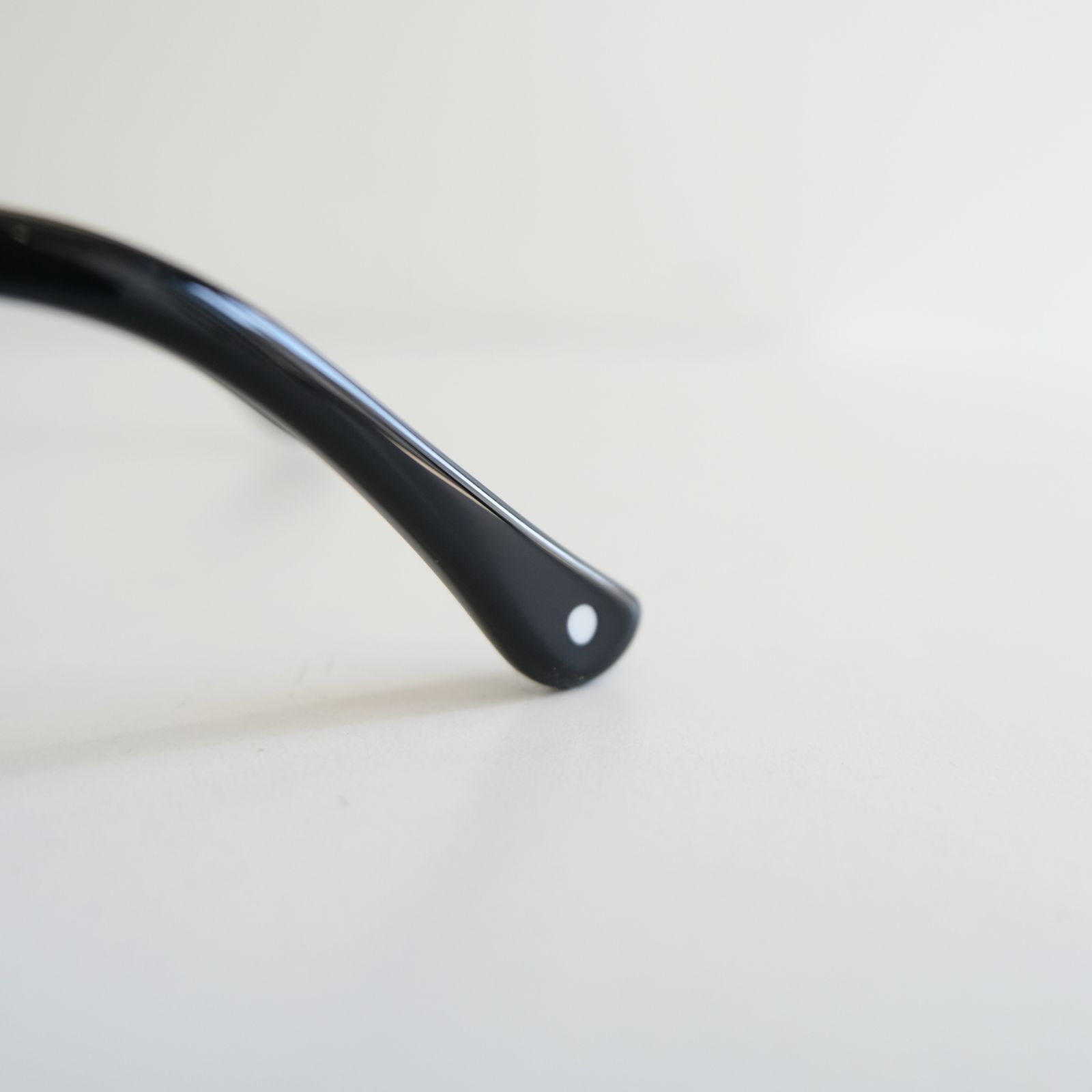 NOCHINO #H1（GROSS BLACK × BLACK POLARIZED LENS）