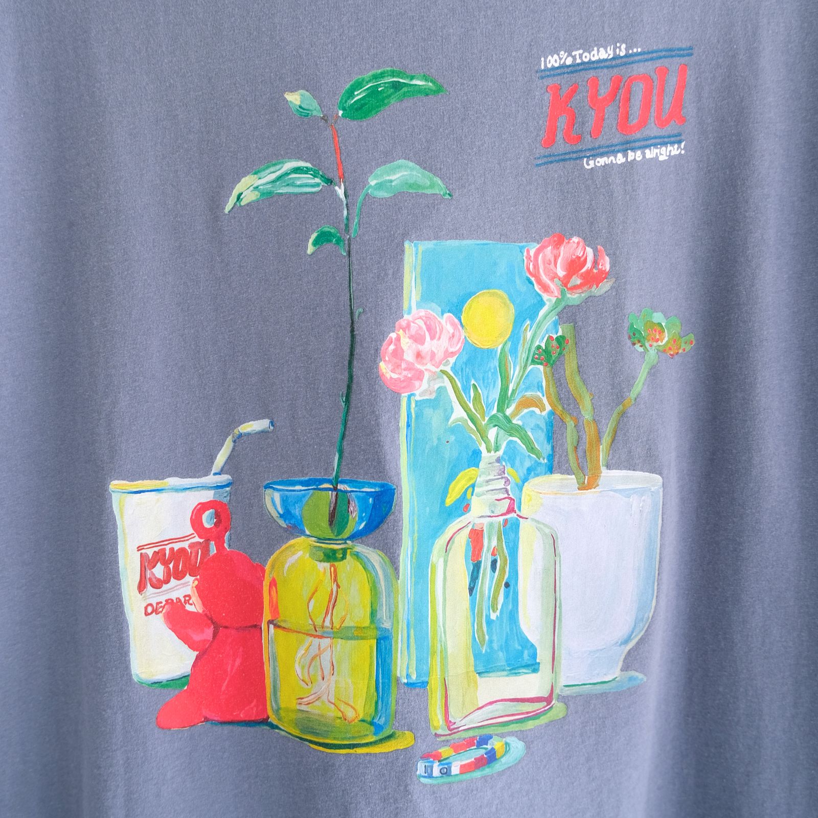 "TEE-NS".14 Imaginary FLOWER DEPaRTMENT Tee feat. MIO YAMAMOTO / 「TEE-NS」14 イマジナリーフラワーデパートメントTシャツ feat. ミオ ヤマモト（NAVY）