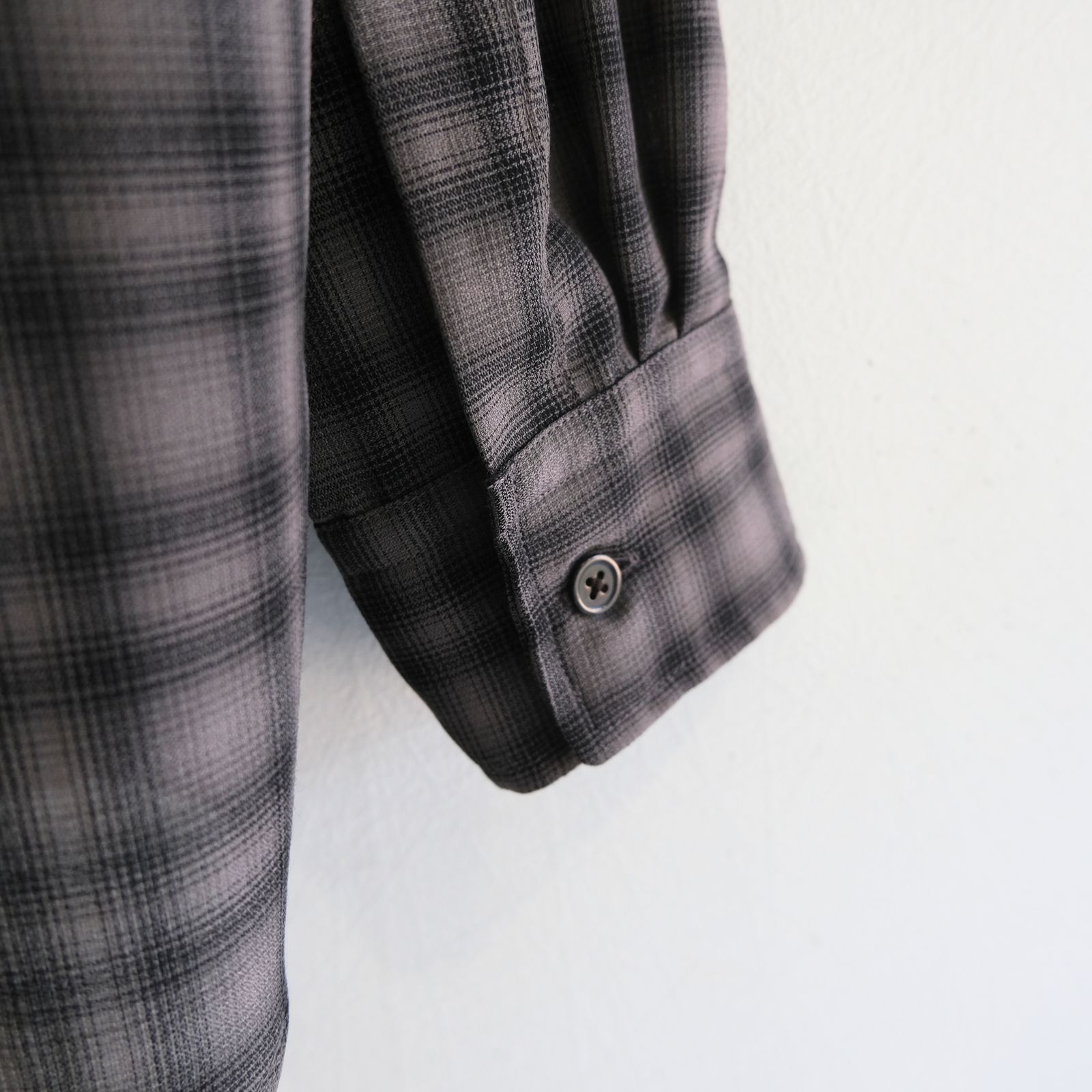 SUPER LIGHT FADED CHECK SHIRT（BLACK / GREY）
