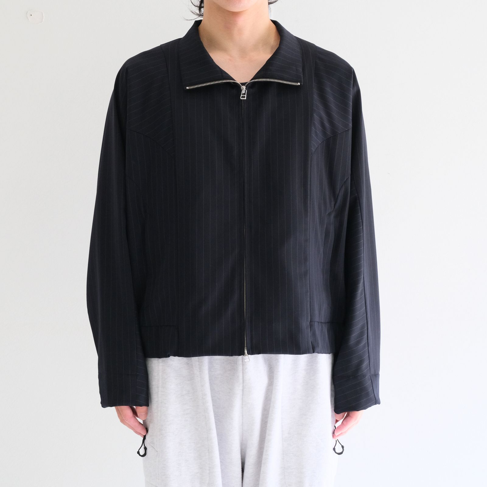 【残り1点】Merino Wool Stand Collar Blouson / メリノウール スタンドカラー ブルゾン（NAVY STRIPE）