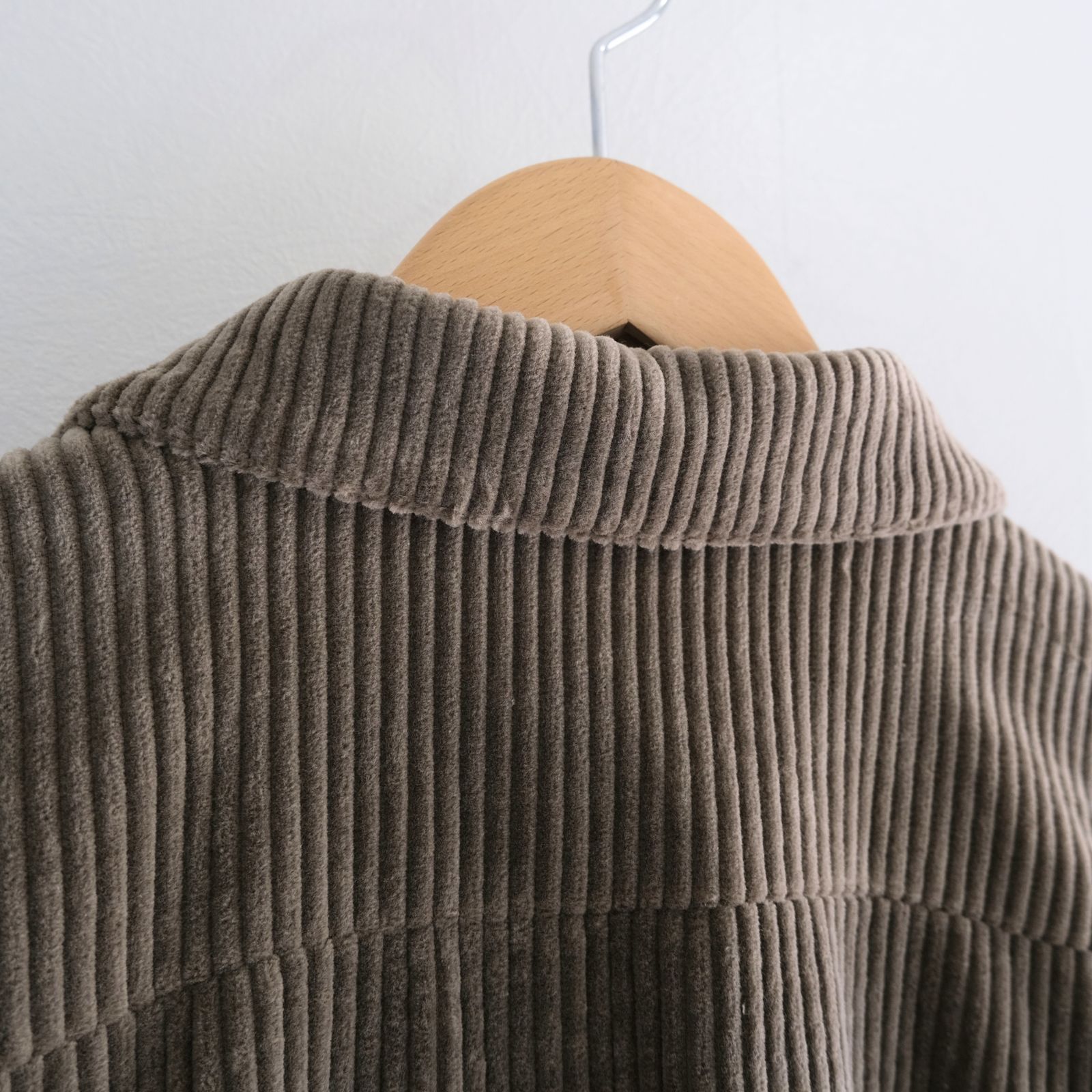 【残り1点】Corduroy Skipper Shirts（Beige）