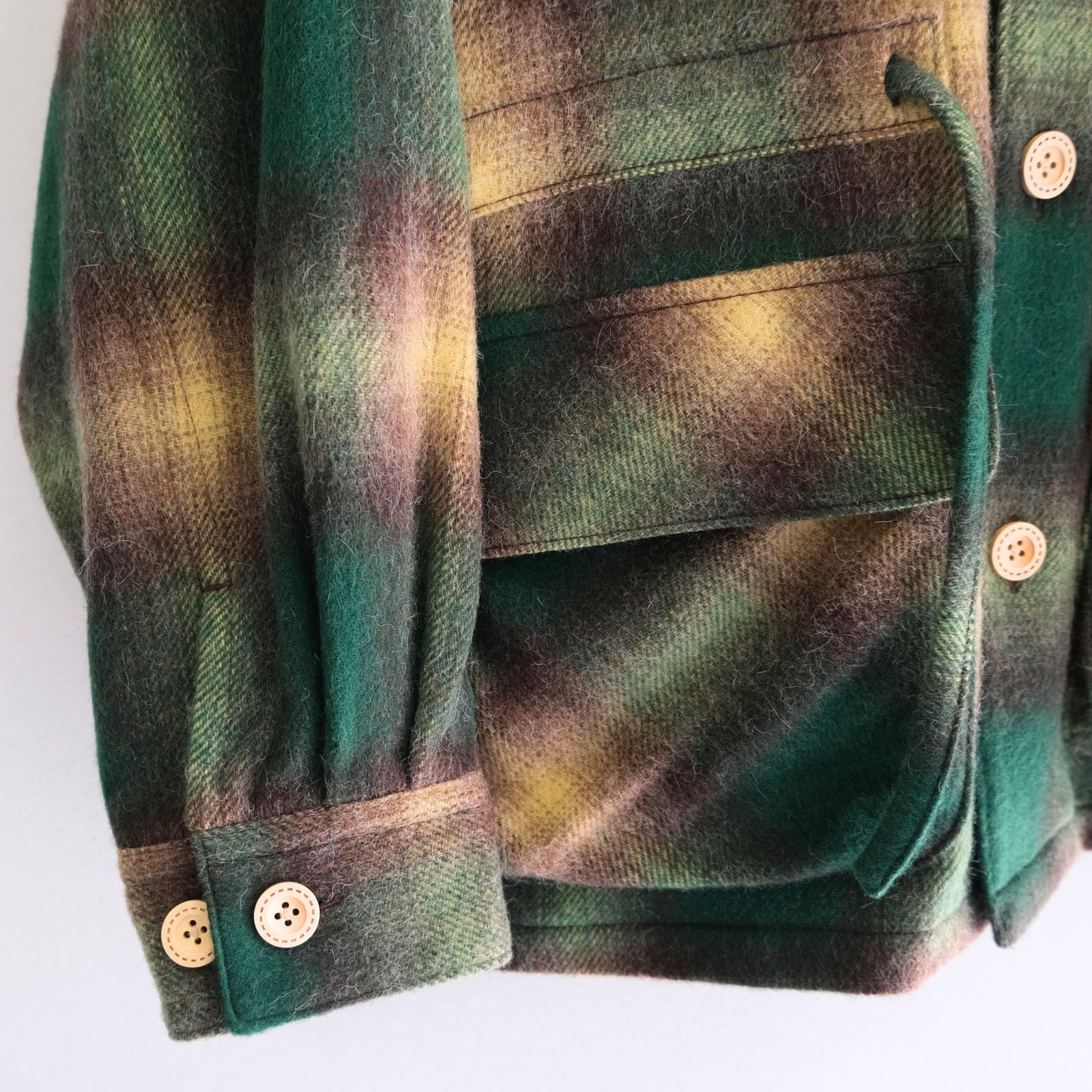 【残り1点】SHAGGY WOOL CHECK SAFARI JACKET（GREEN）
