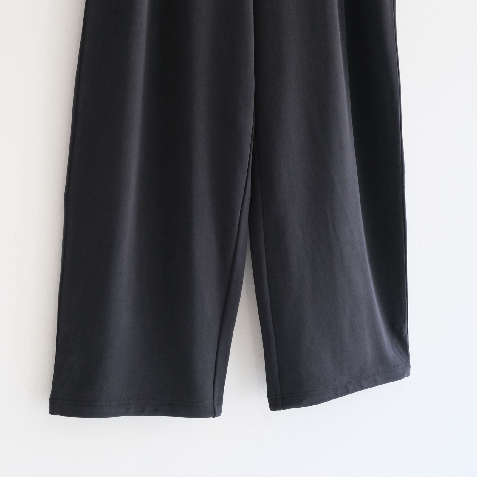 28G Cupro Easy Pants / パンツ / スウェット / BLACK(Night Black)