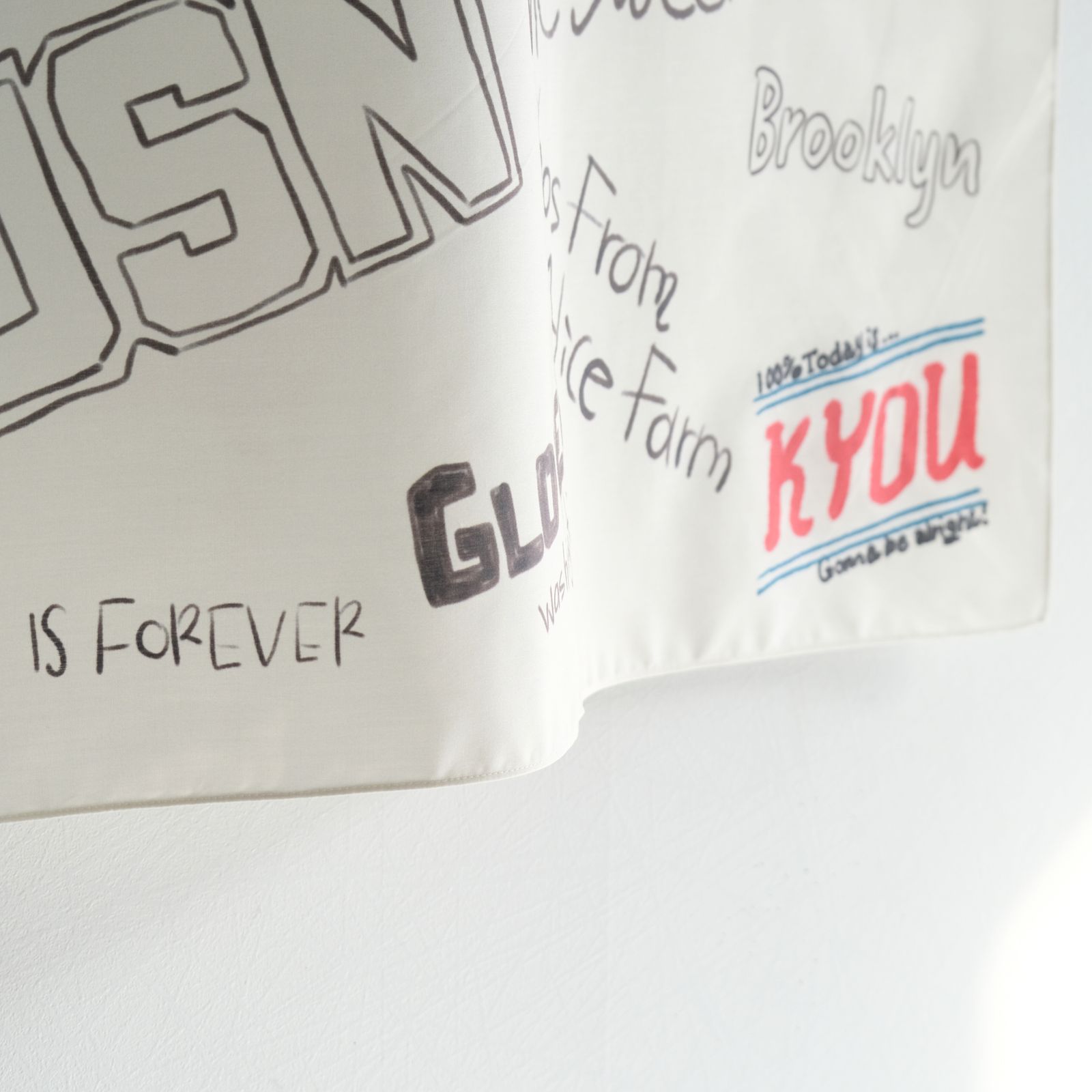 "ESSENTIAL".02 Graphic Printed Scarf / スカーフ / IVORY