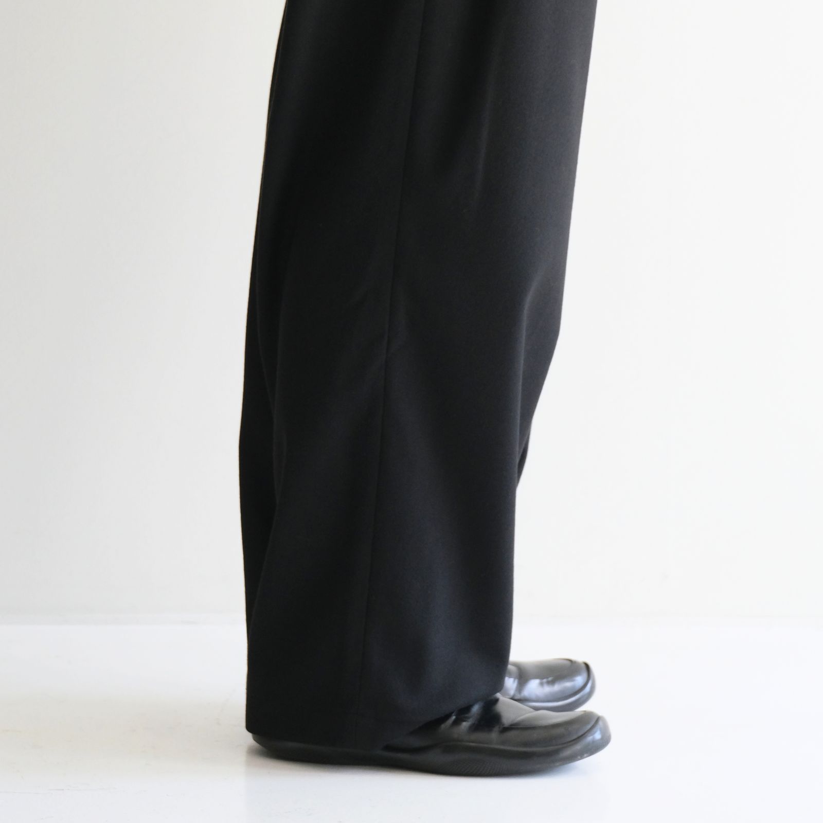【残り1点】MERELY US INFORMAL PANTS（INK BLACK）