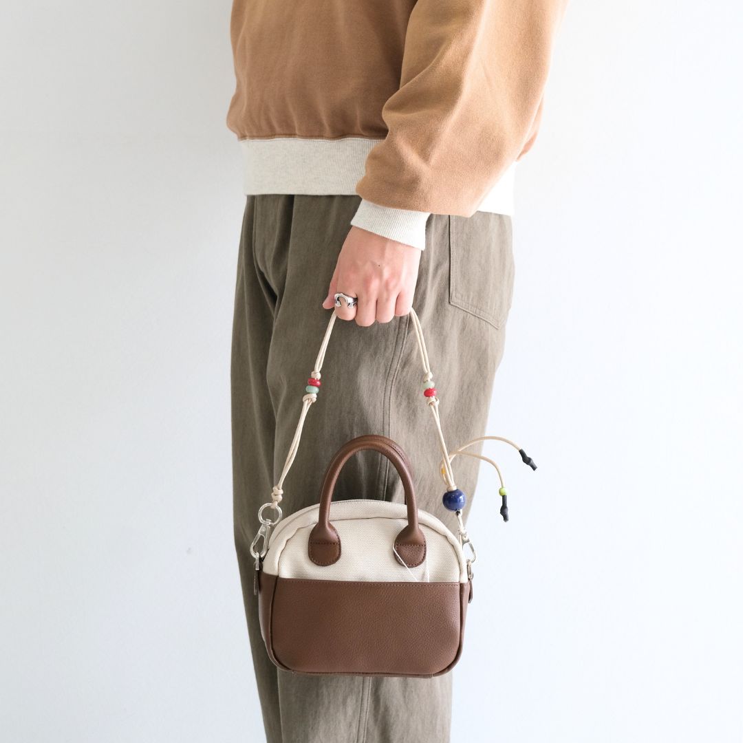 【残り1点】CHARM WALLET CHAIN（BEIGE）
