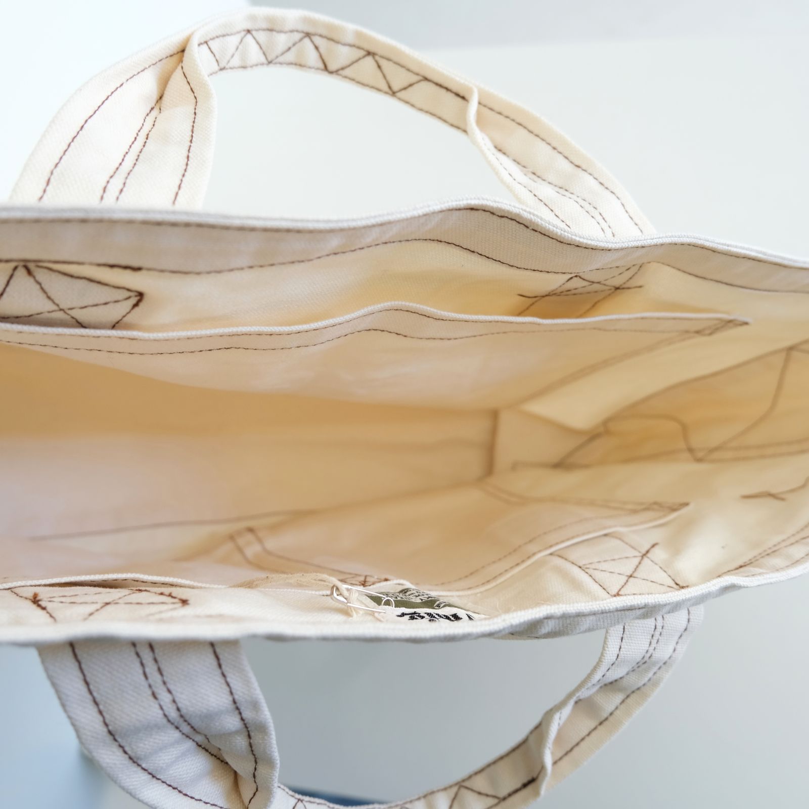 Beech Bag（Ecru Wonky-Wear）