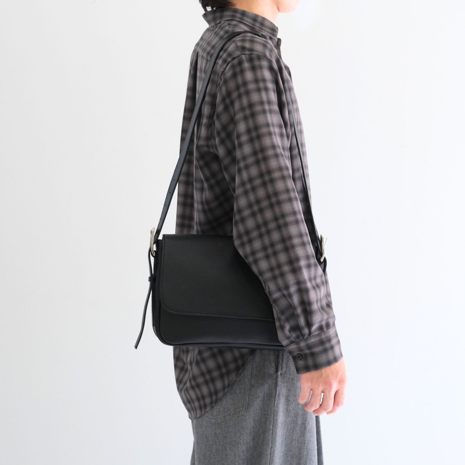 【残り1点】Leather Shoulder Bag [Dumbo] / レザー ショルダー バッグ [ダンボ]（Black）