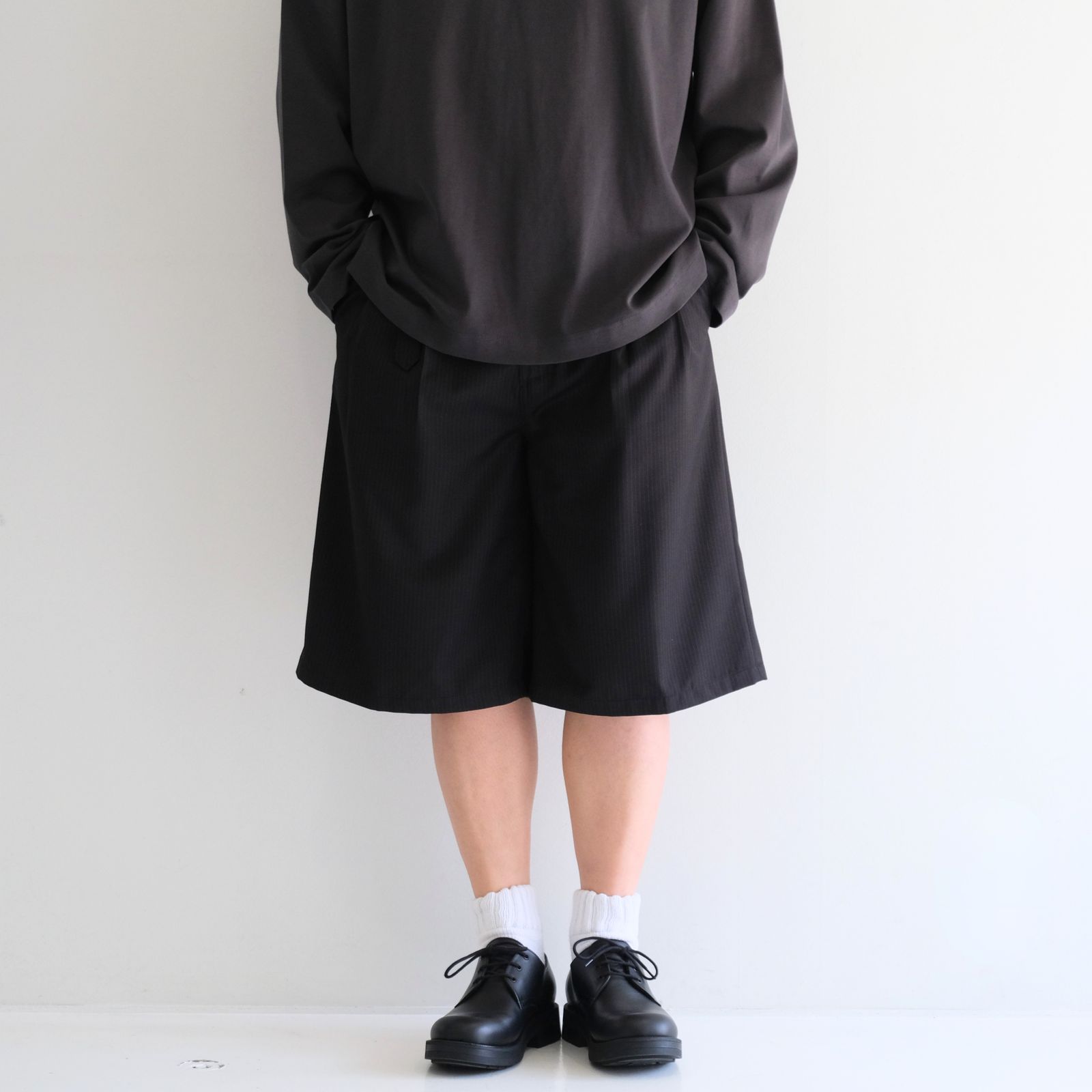 Hemingway Stripe Bermuda Pants / ヘミングウェイ ストライプ バミューダ パンツ（BLACK）