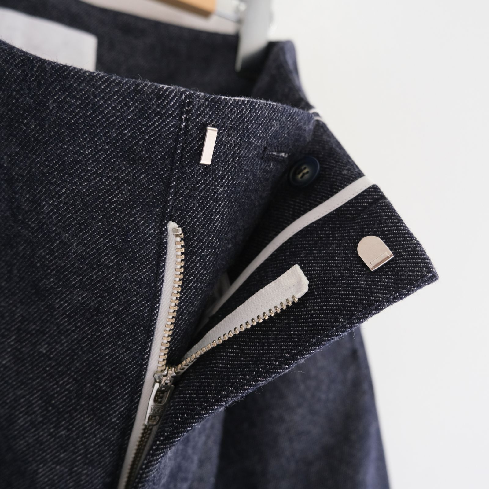【残り1点】Tucked Wide Trousers / タクト ワイド トラウザー（Indigo）