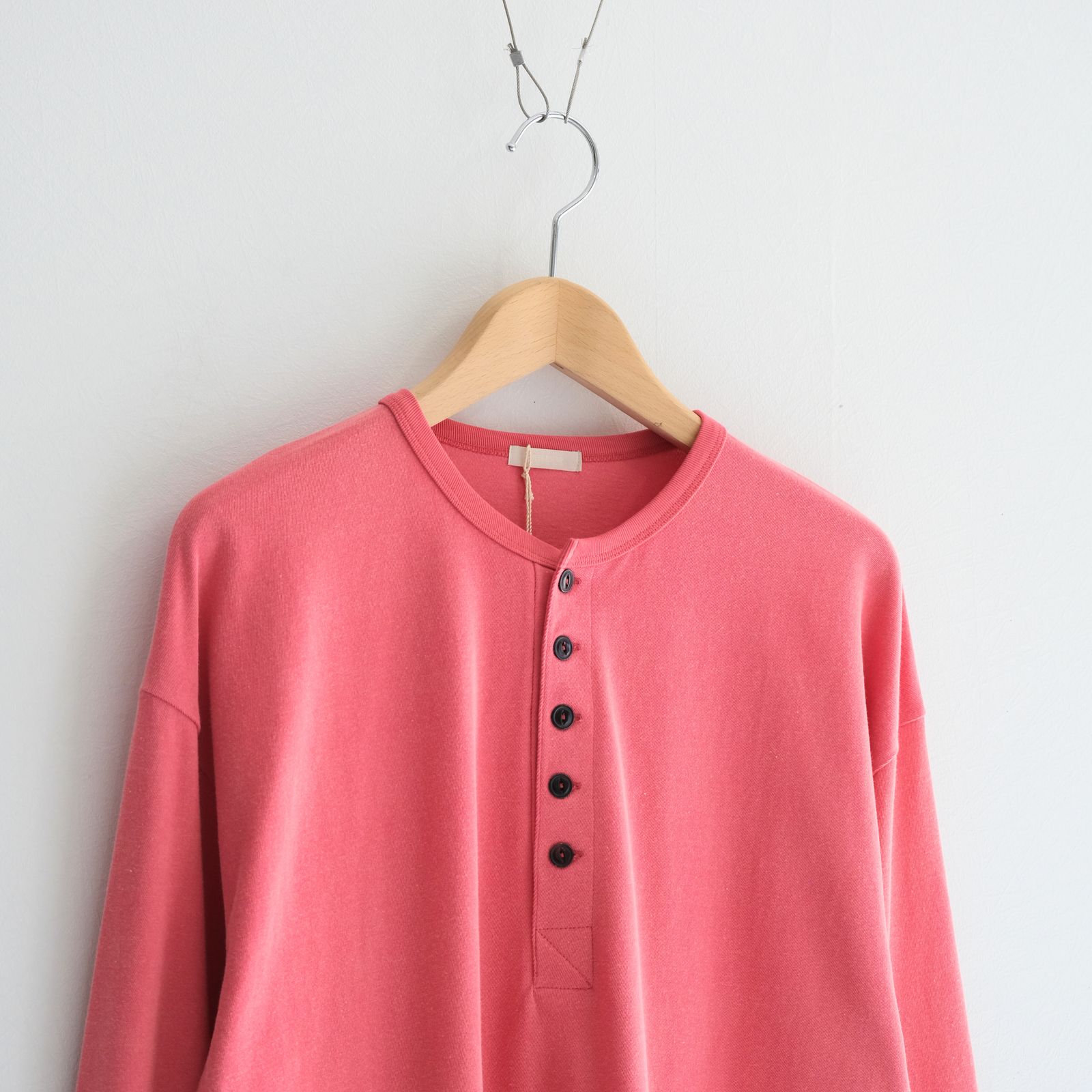 FADED TWIST TENJIKU HENLEY-NECK TOP / ヘンリーネック / ロンT / RED