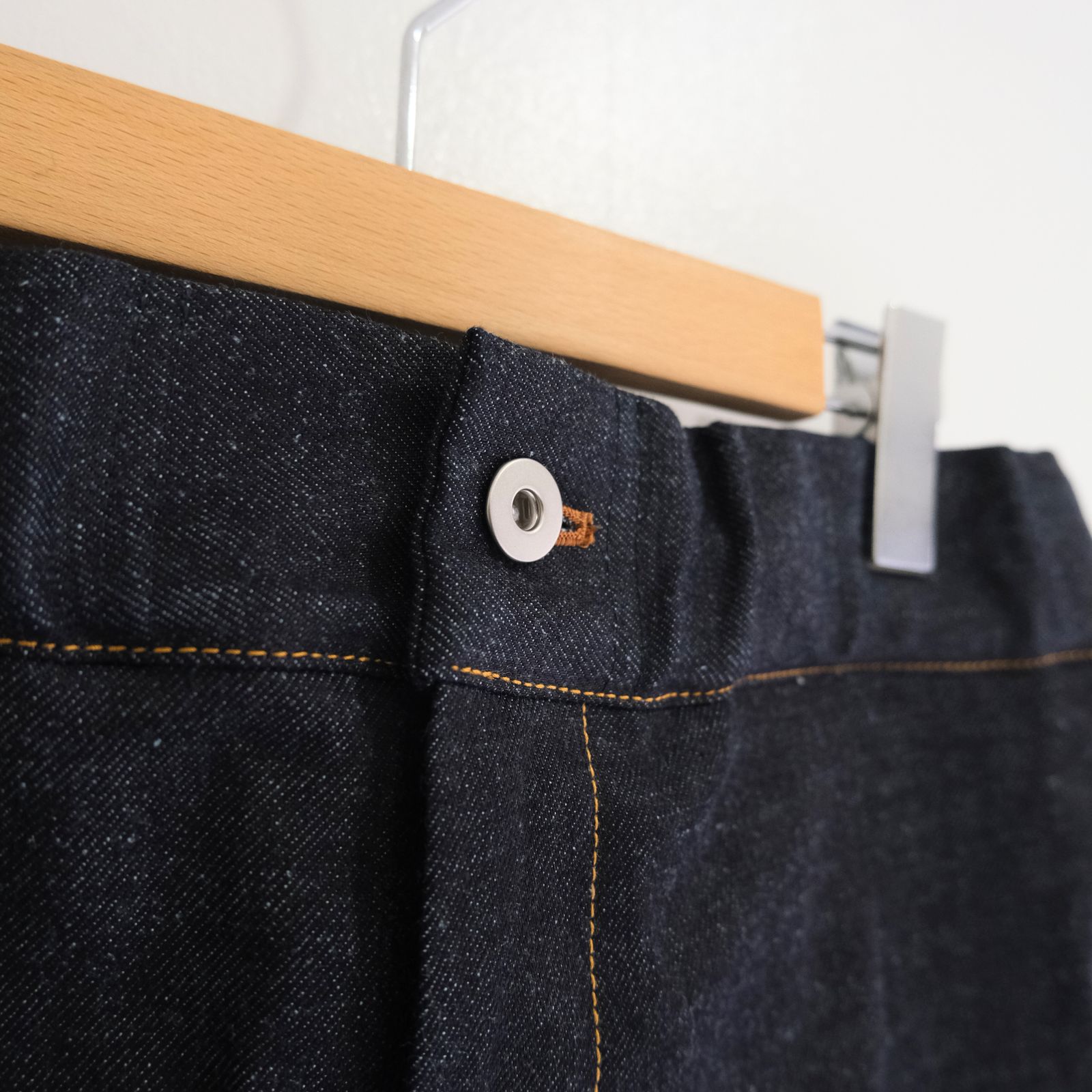 BOX PLEAT TROUSER RAW DENIM/ ボックスプリーツトラウザー / デニム / パンツ / ボトムス / RAW INDIGO