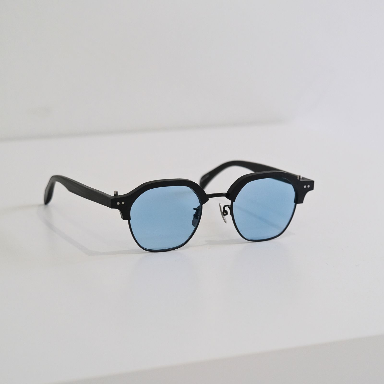 1066SG / MAT BLACK / BLUE / photochromic lens / 調光レンズ / サングラス / 眼鏡