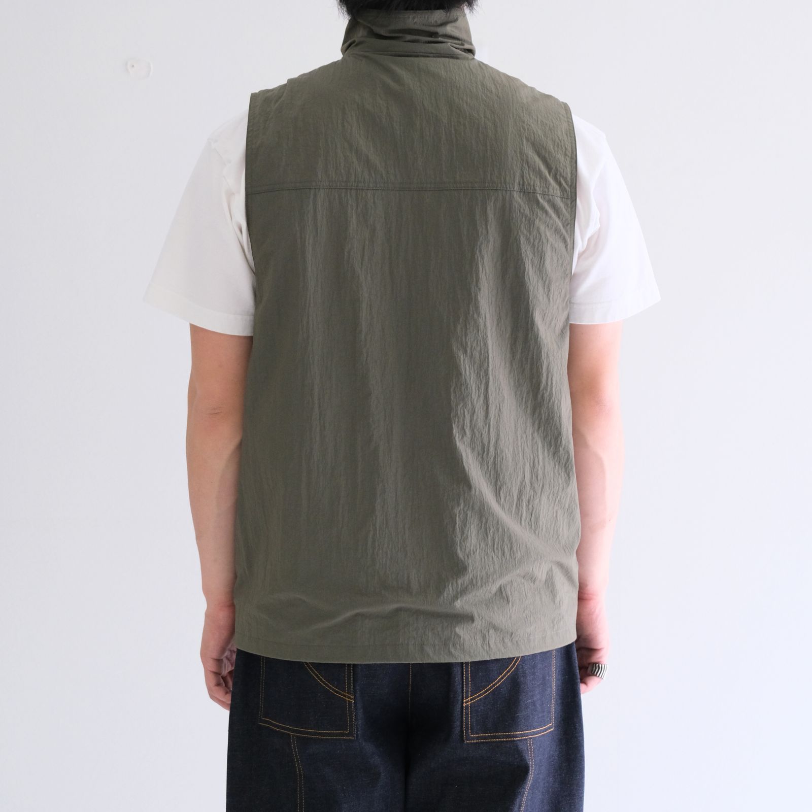 LIGHT SHELL VEST / ベスト / ナイロン / KHAKI