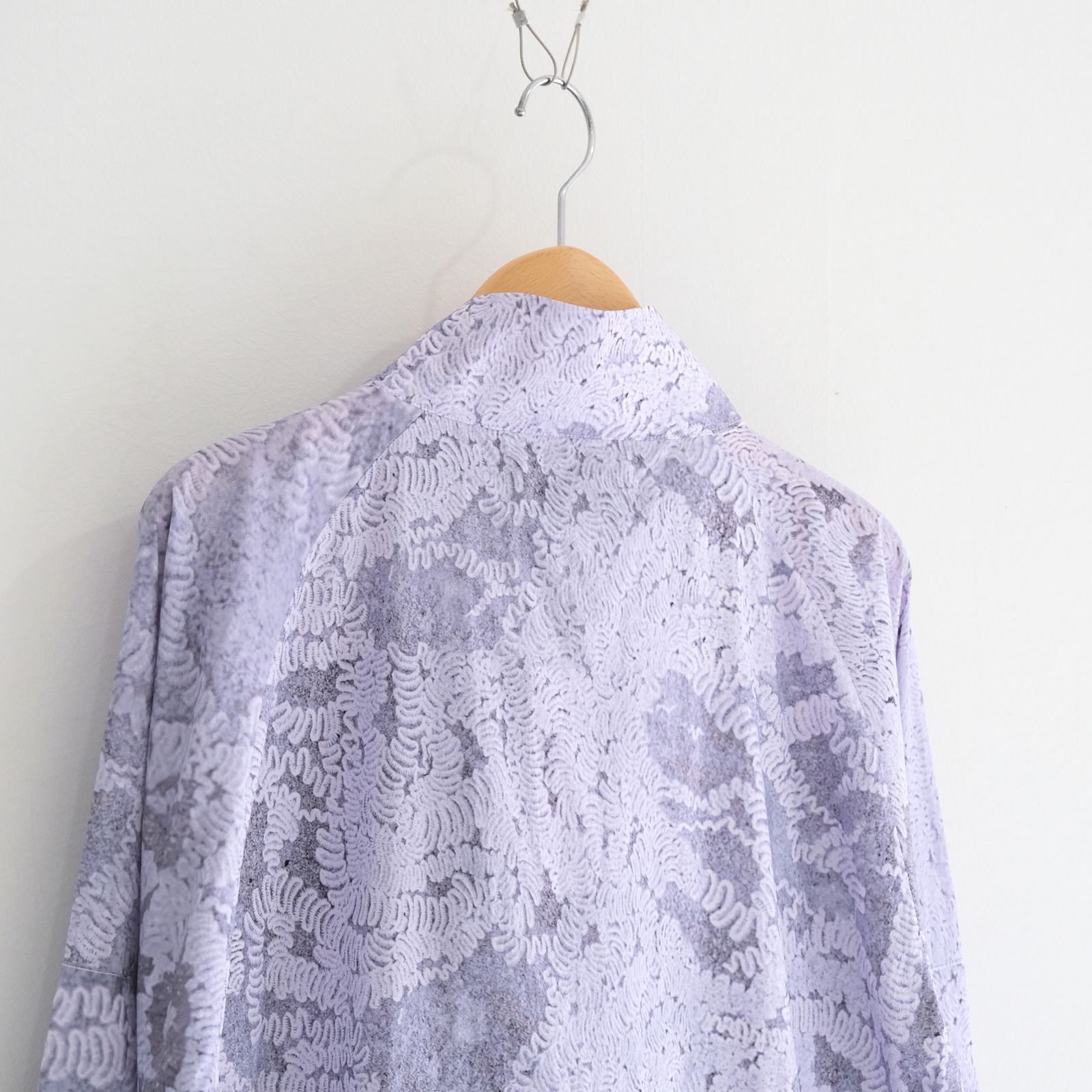 LIGHT WEIGHT WIND SHELL JACKET（MIYU TERASAWA）