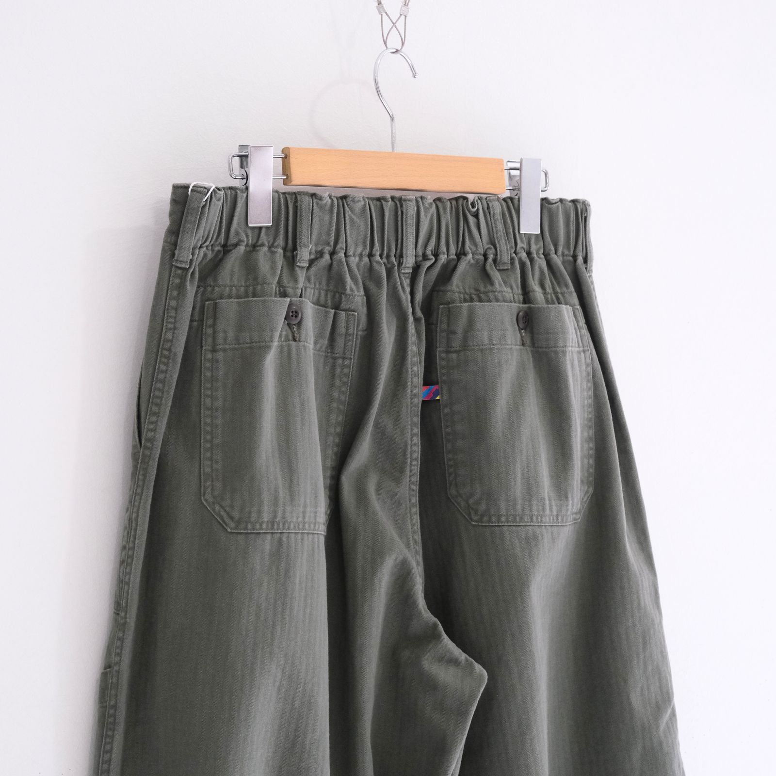 NU Balloon EZ Pants（KHAKI）