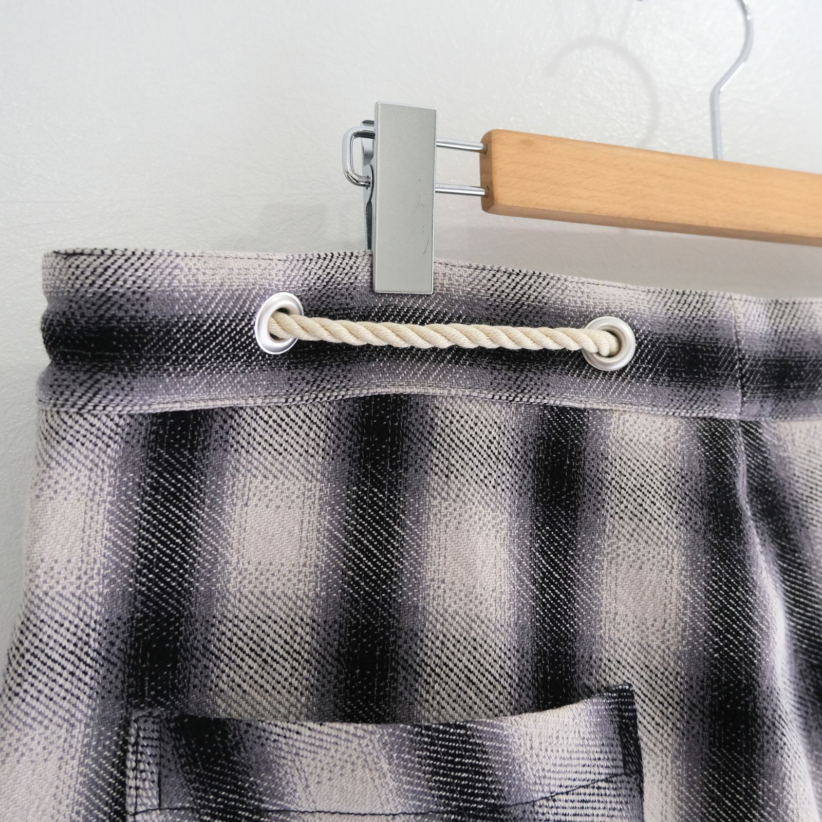 【残り1点】HEAVY FLANNEL CROPPED BAGGY（OFF WHITE×BLACK）