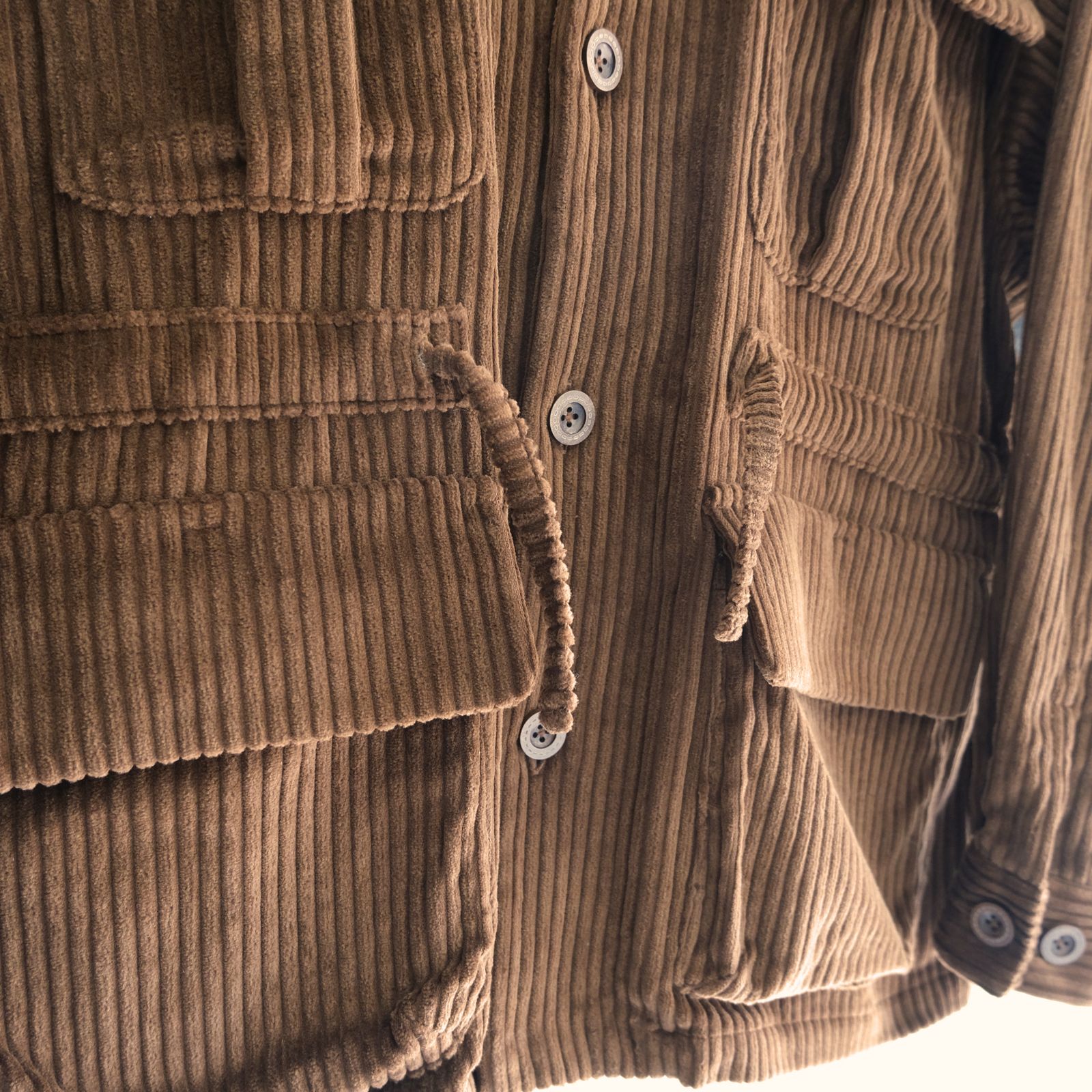 【残り1点】WIDE-WALE CORDUROY SAFARI JACKET（BROWN）