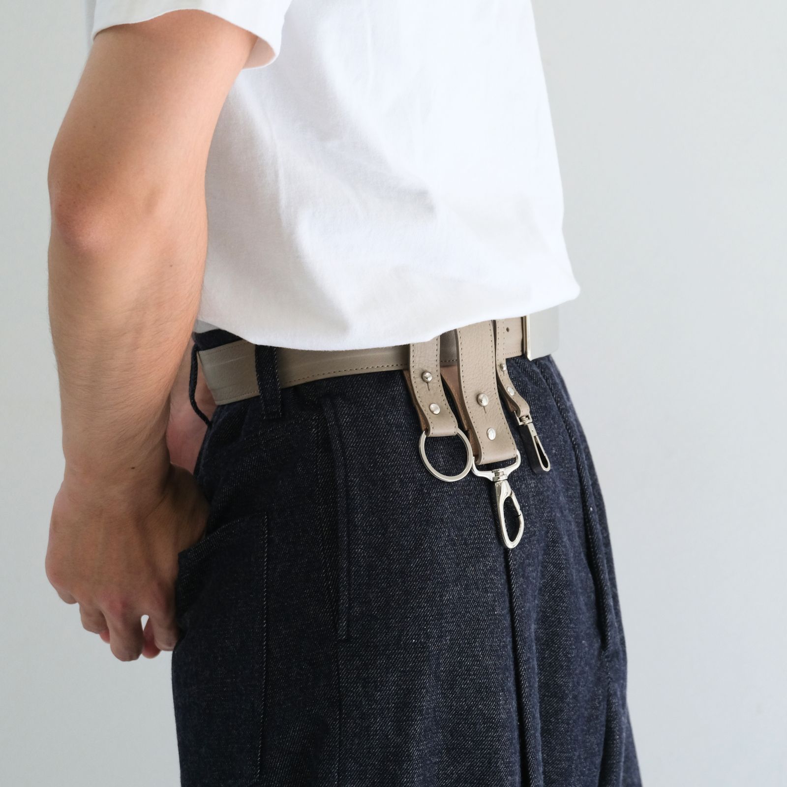 Assorted Leather Holders / アソーテッド レザー ホルダーズ（Gray）