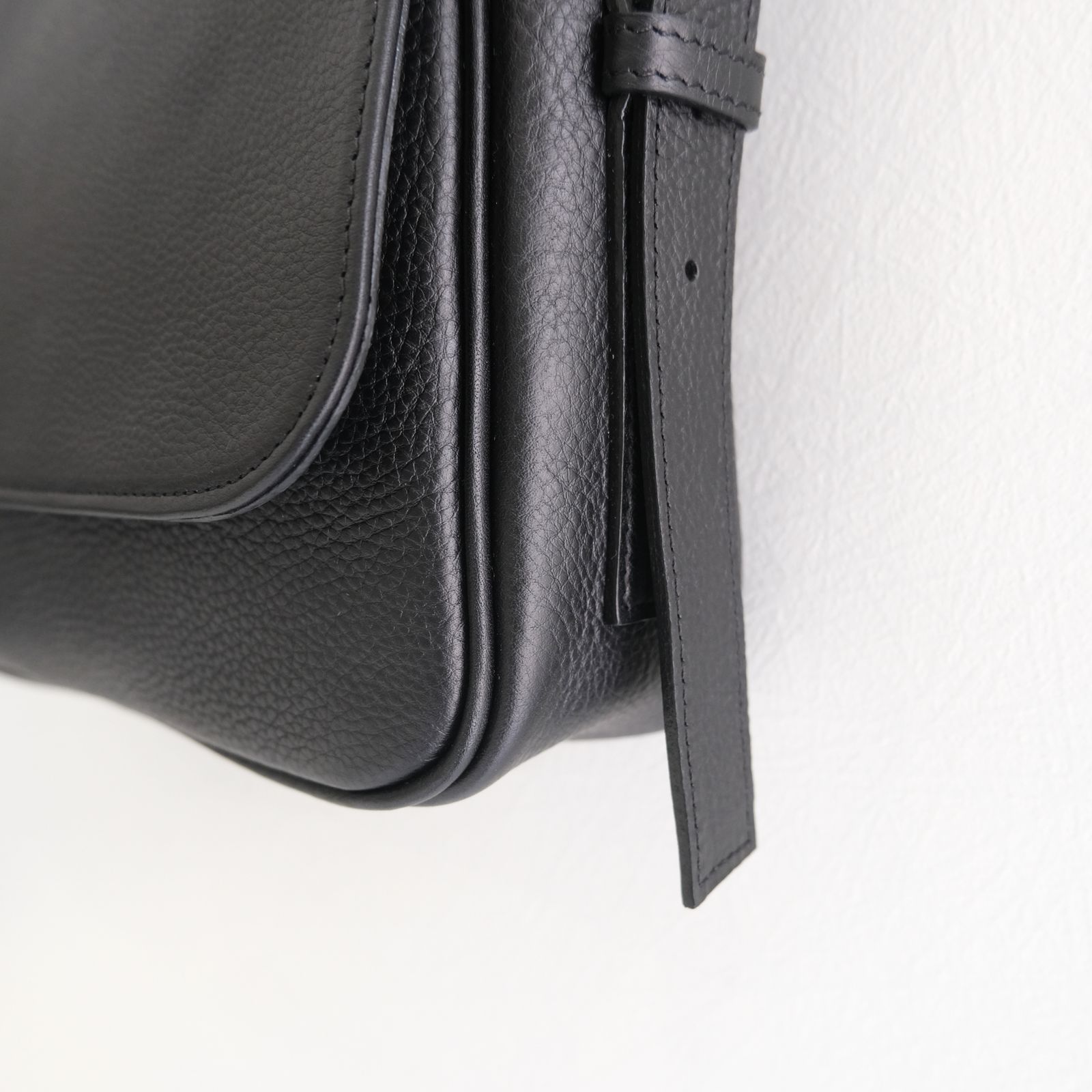 【残り1点】Leather Shoulder Bag [Dumbo] / レザー ショルダー バッグ [ダンボ]（Black）