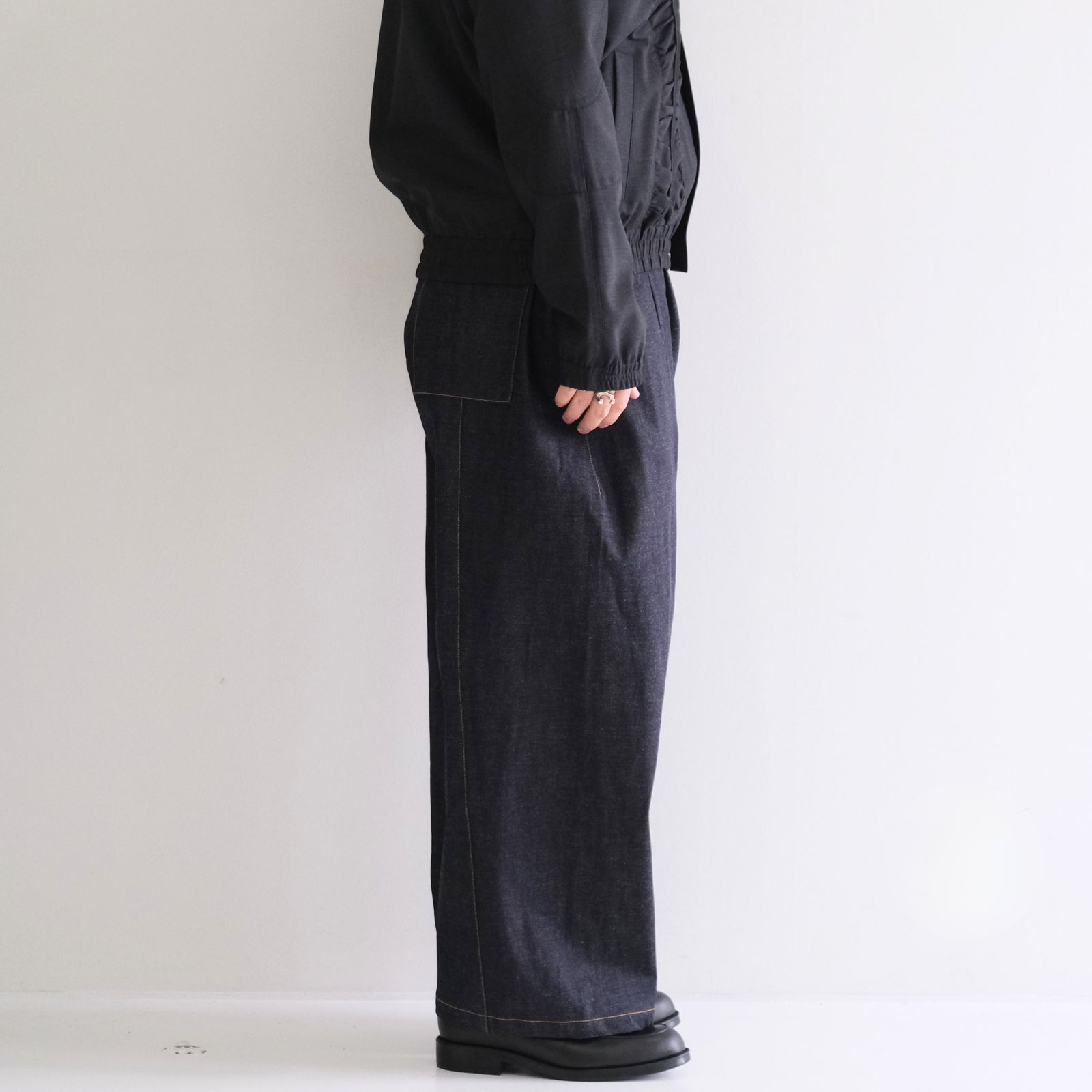 BOX PLEAT TROUSER RAW DENIM/ ボックスプリーツトラウザー / デニム / パンツ / ボトムス / RAW INDIGO