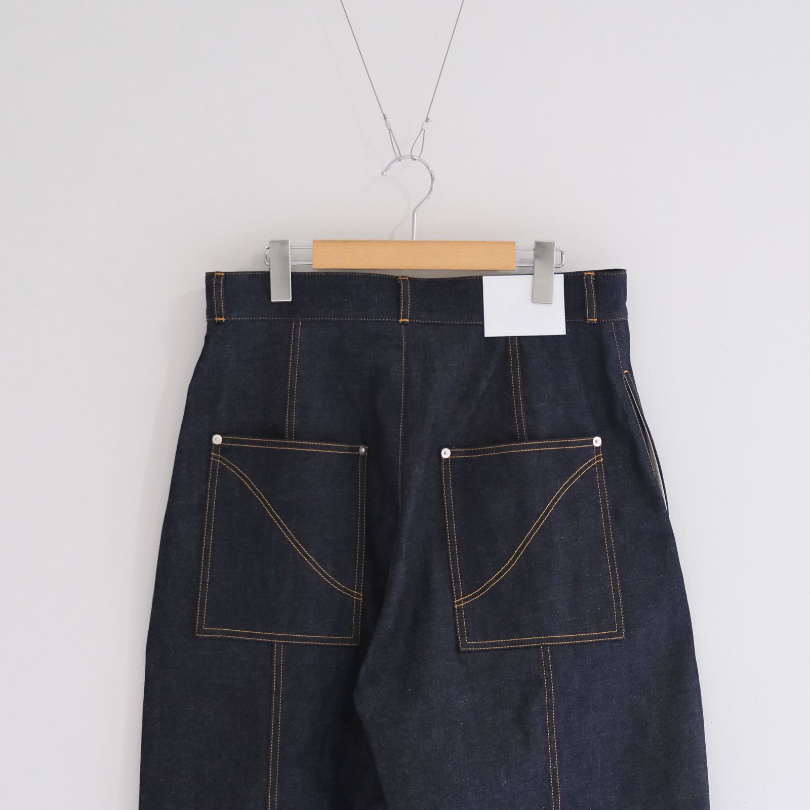 WELT TROUSER RAW DENIM / ワイドストレート / デニム/ ボトムス