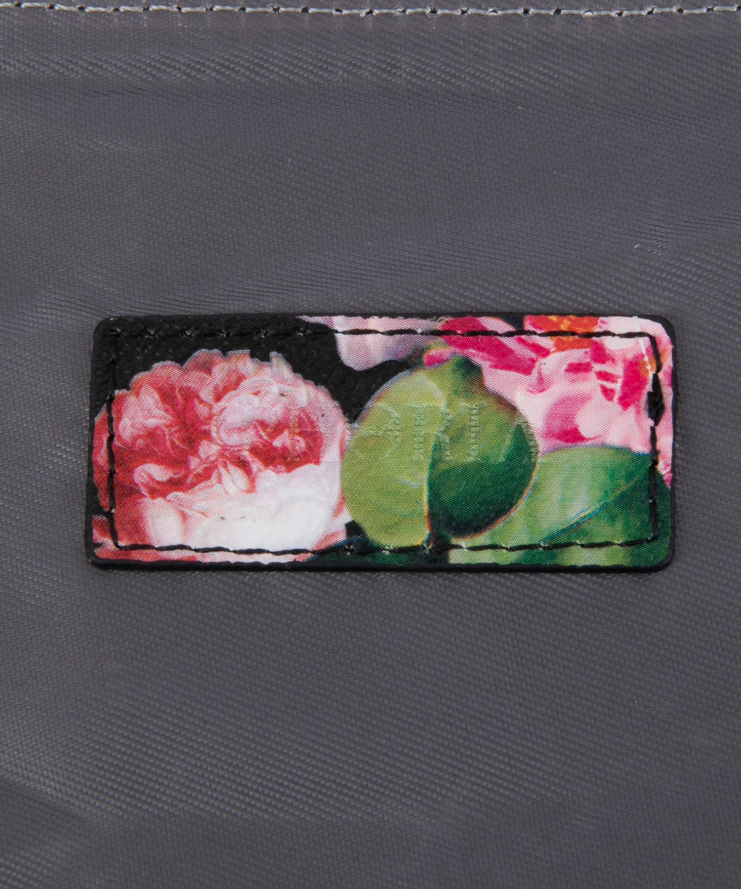 Washbag - Dark Flowers