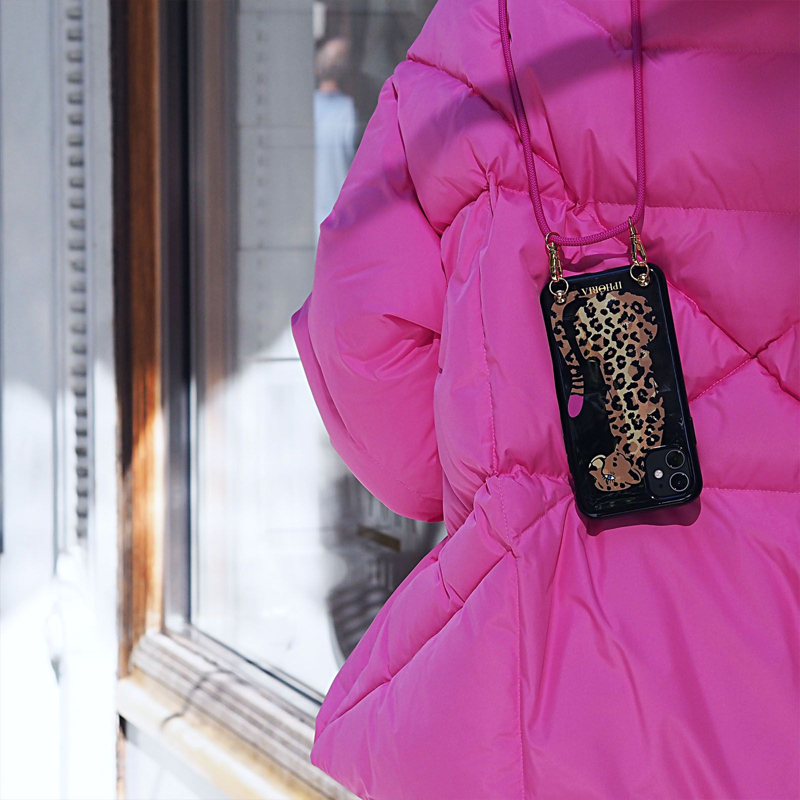 Necklace Case for Apple iPhone 11 - Leopard Lady Black