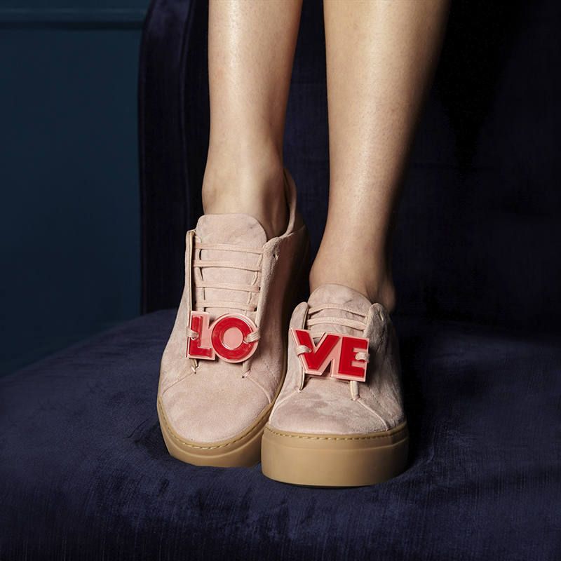 Acryl Sneaker Patches - Love