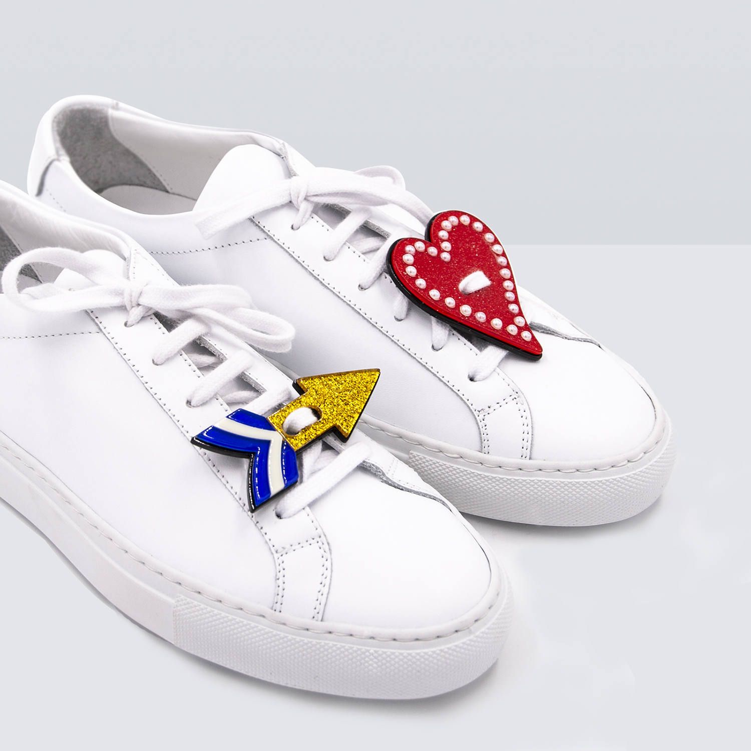 Acryl Sneaker Patches - Heart and Arrow Black Red