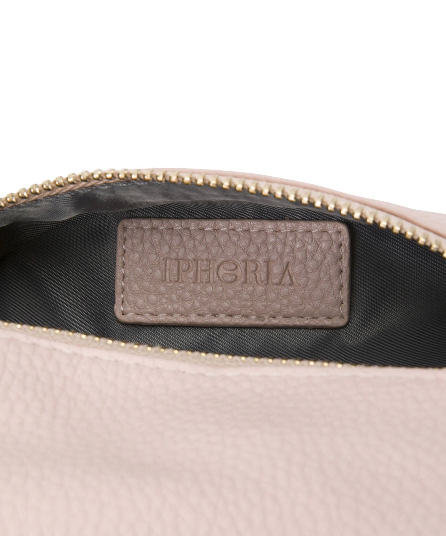 IPHORIA - Washbag - Nude With Lip Charm | IPHORIA