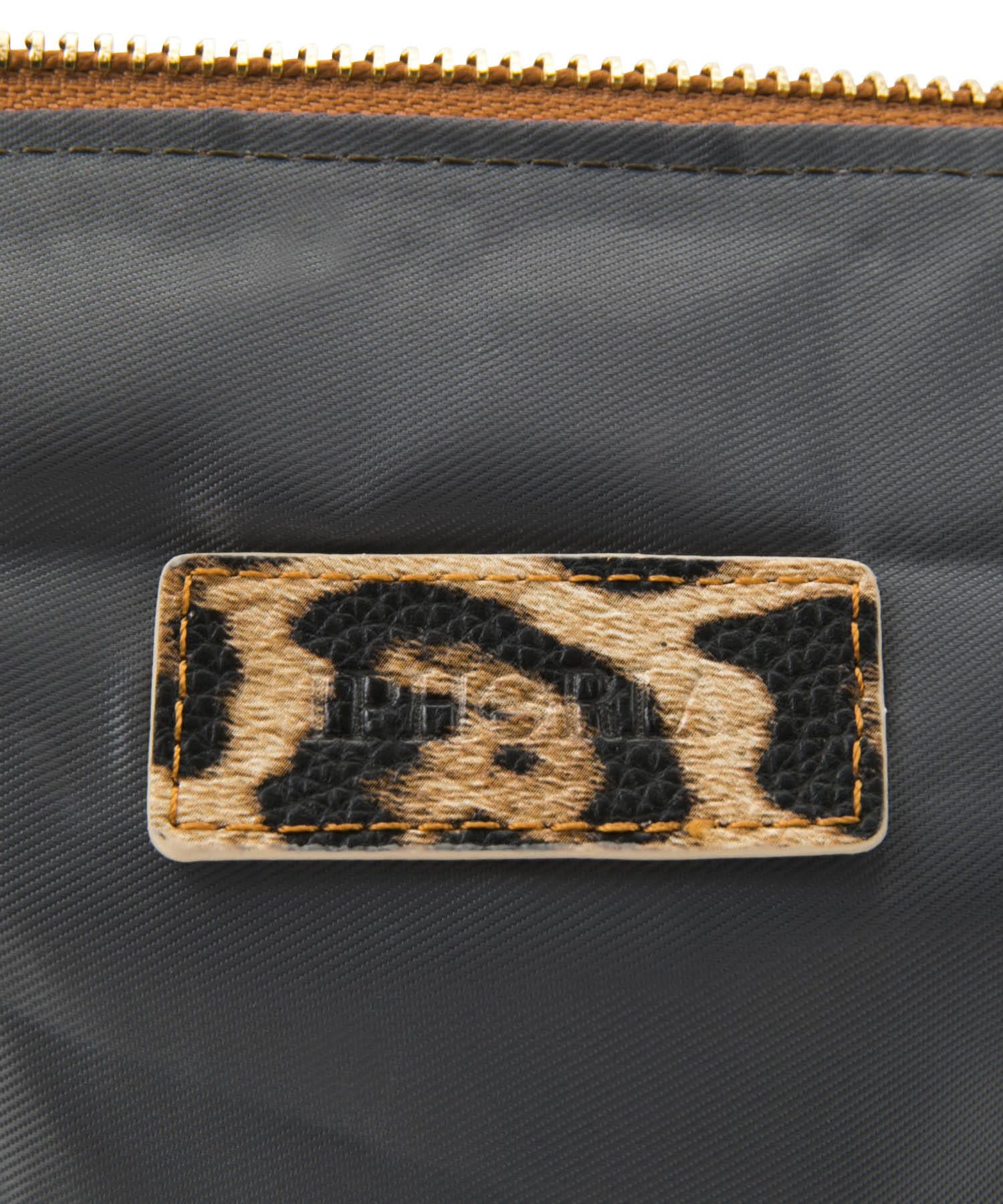Washbag- Leo Make Up