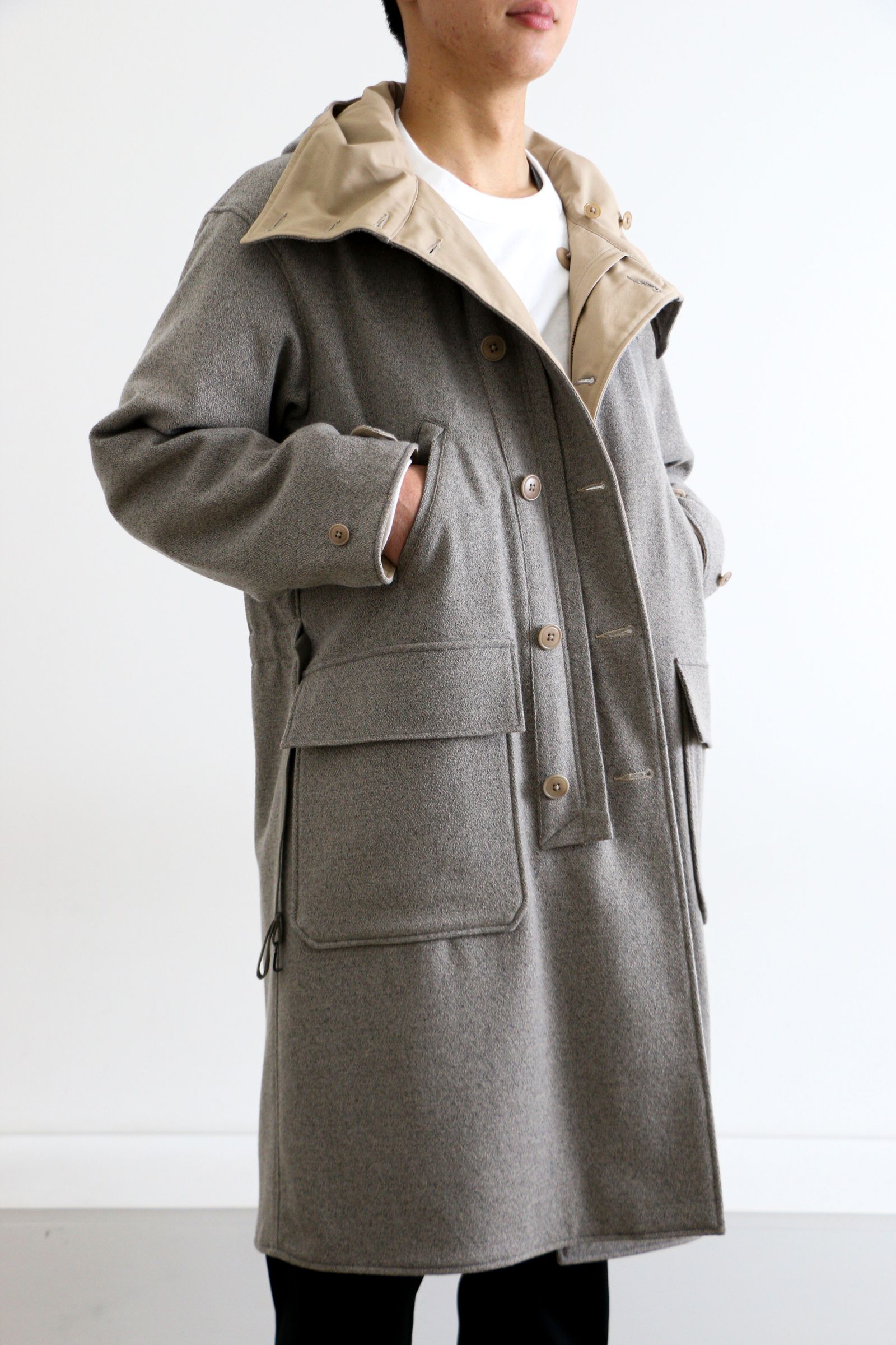 ULTERIOR - RB TWEED/OC TWILL RV HOODED COAT Sumi / Black | koko