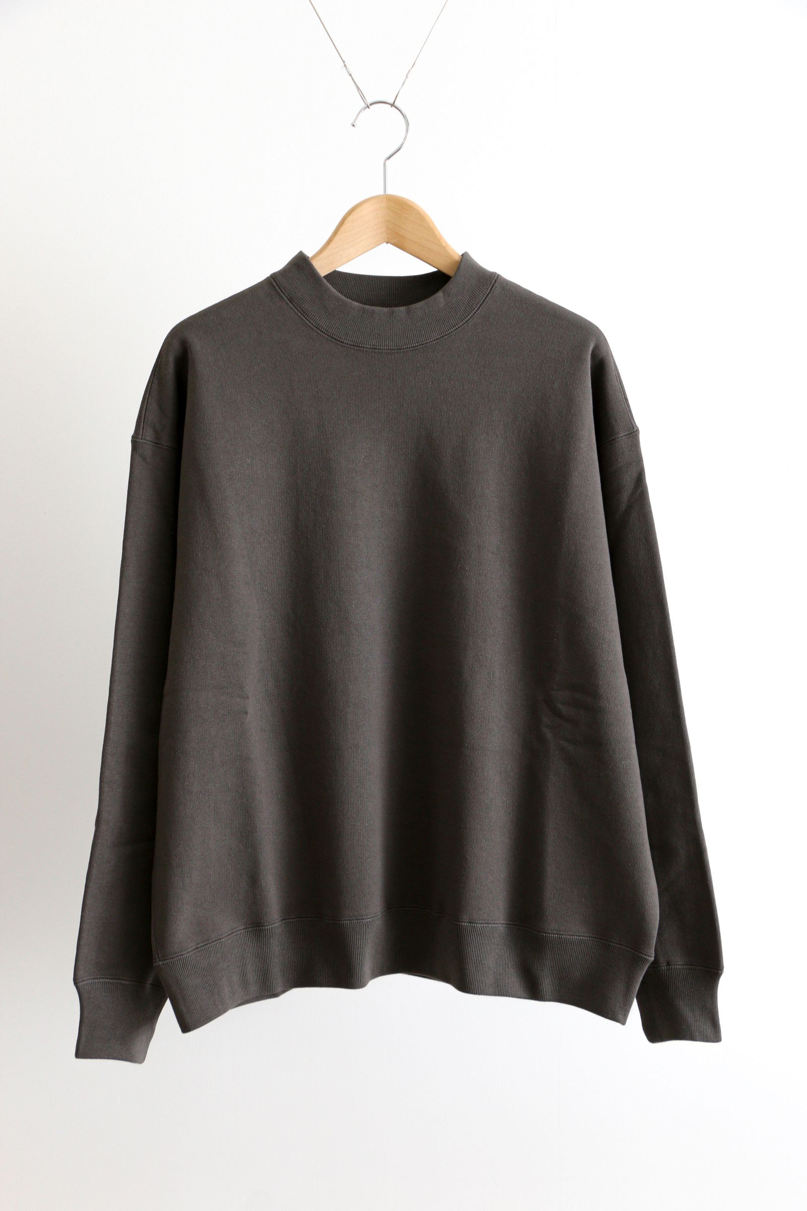 EASTFAREAST - MODEL002 Balloon Mock Neck CHARCOAL | koko