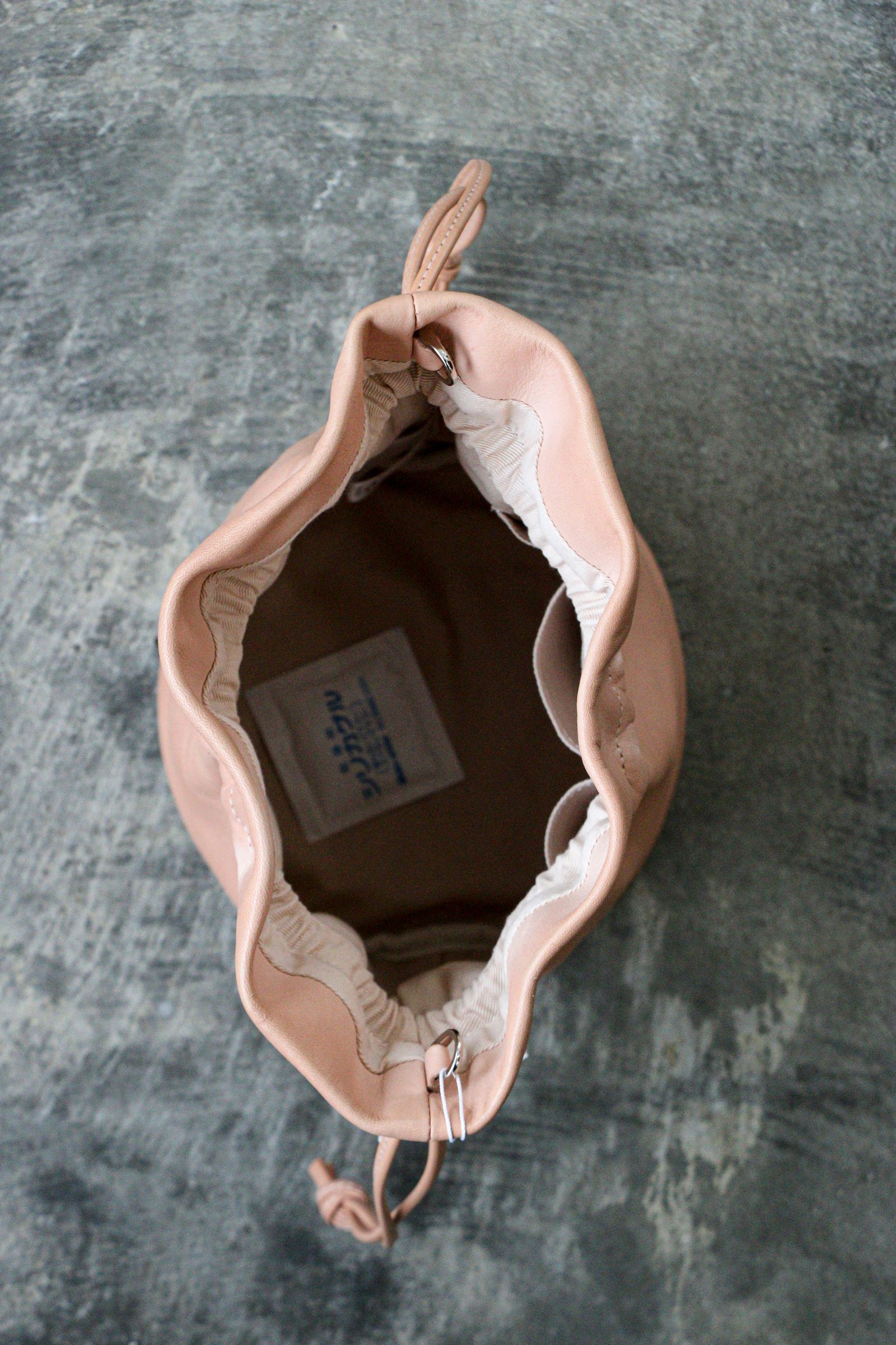 Rich I - CYLINDER LEATER PURSE BAG NATURAL / スモール / 巾着